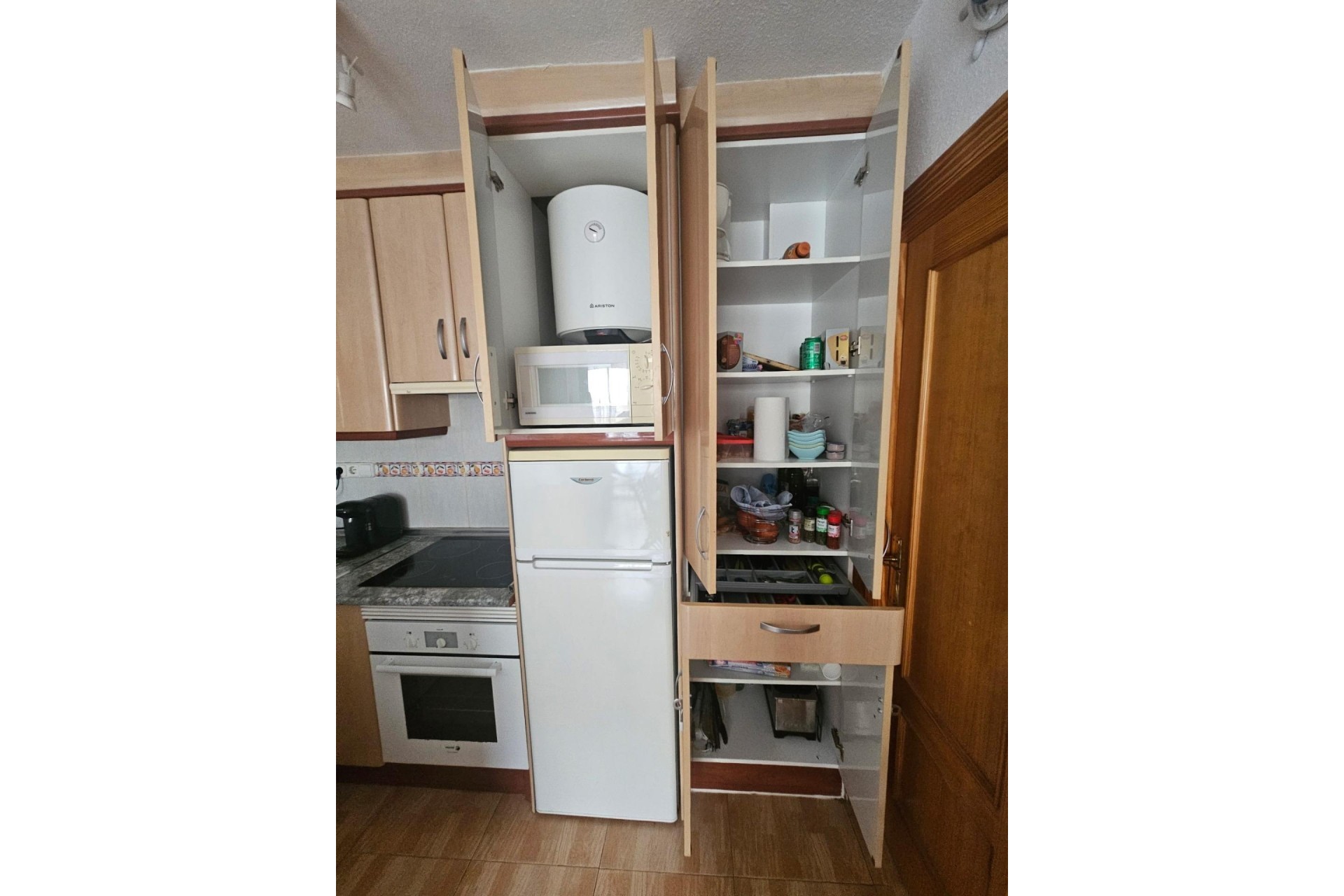 Sprzedaż - Apartament / Mieszkanie -
Torrevieja - Lago jardin