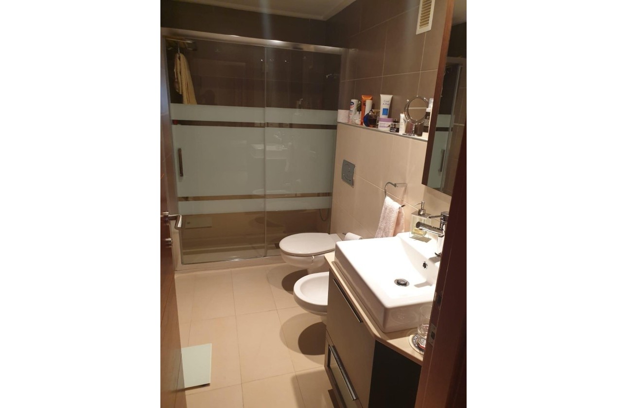 Sprzedaż - Apartament / Mieszkanie -
Torrevieja - Las Piscinas Naturales