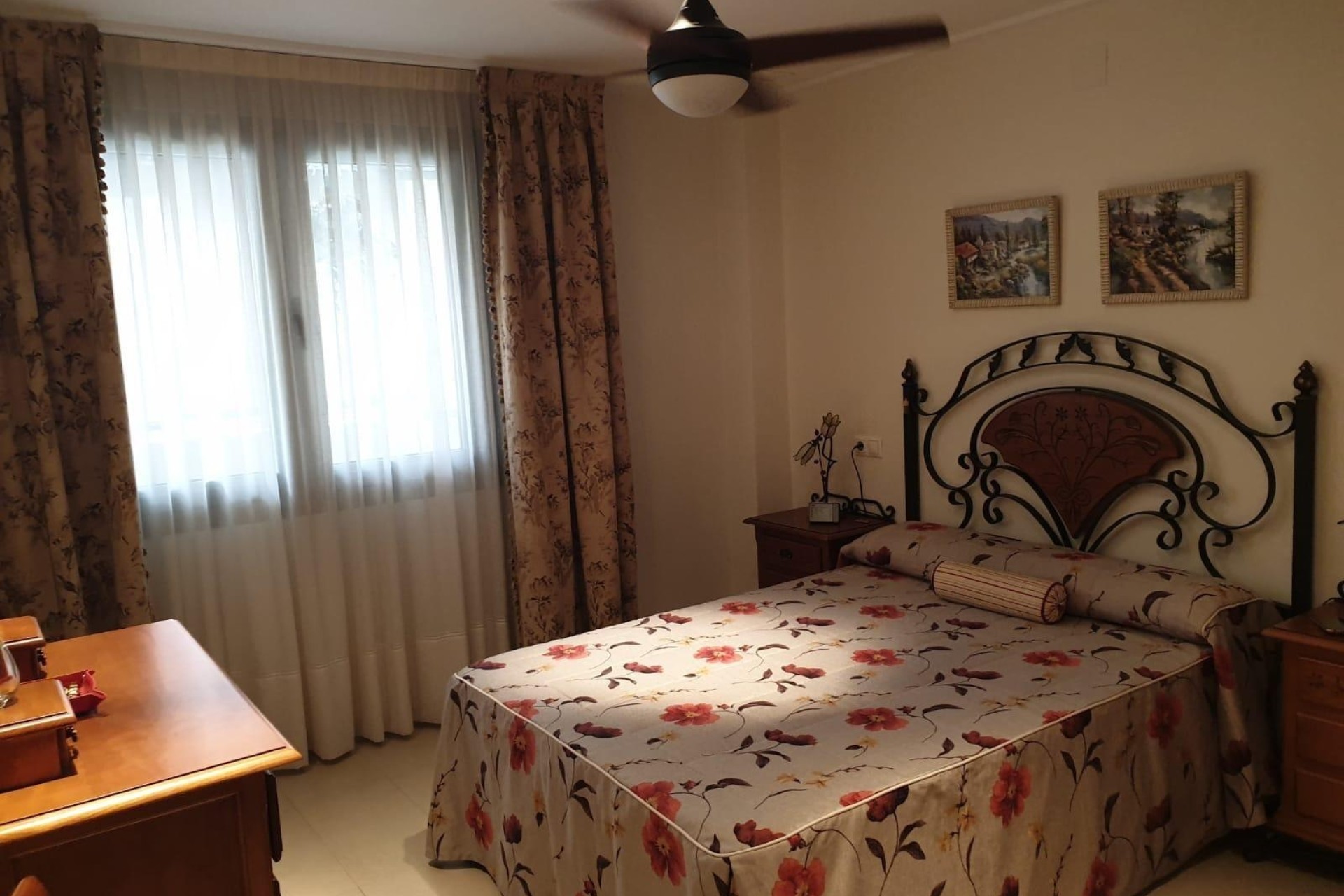 Sprzedaż - Apartament / Mieszkanie -
Torrevieja - Las Piscinas Naturales