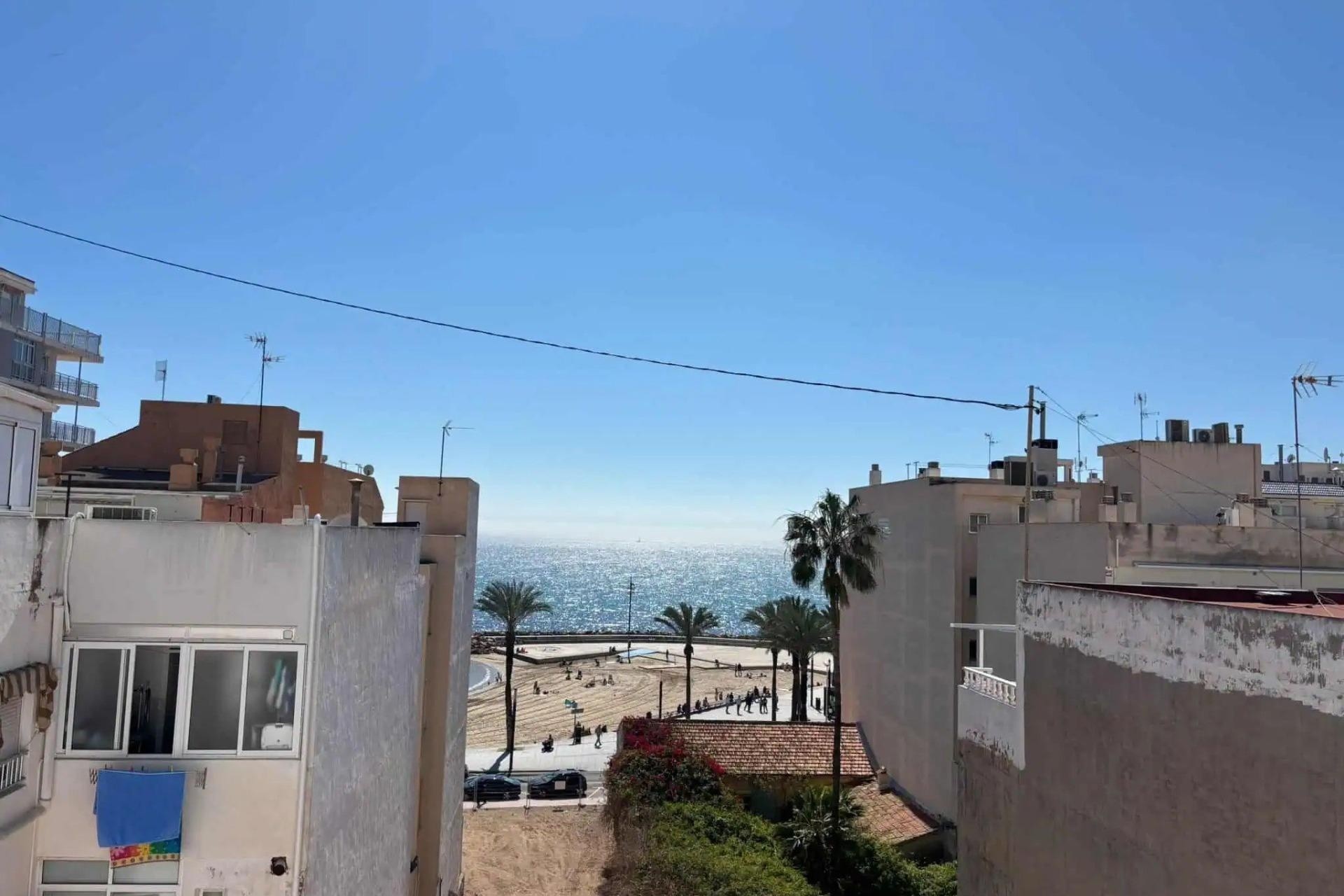 Sprzedaż - Apartament / Mieszkanie -
Torrevieja - Las Piscinas Naturales