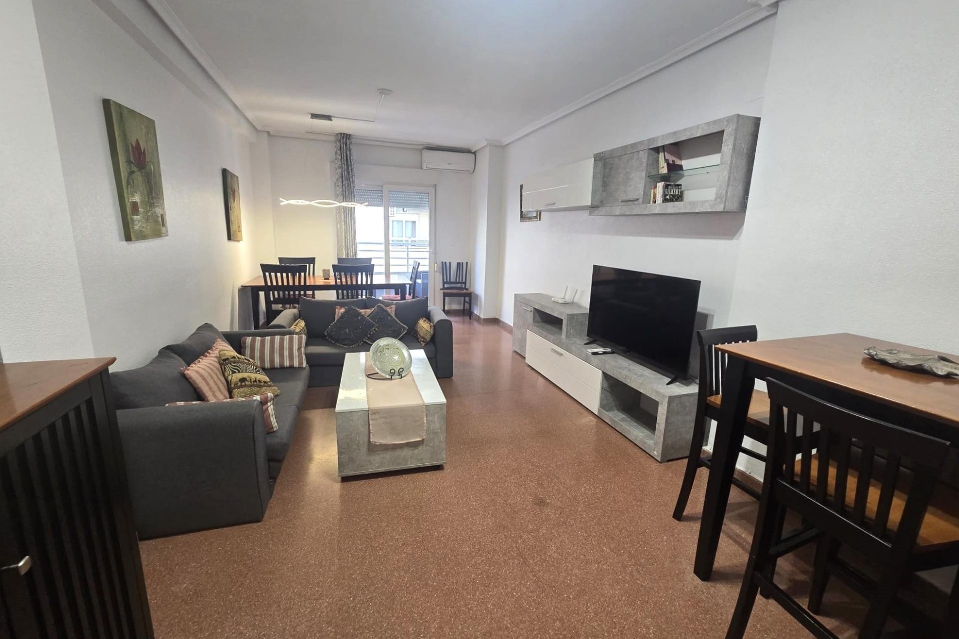 Sprzedaż - Apartament / Mieszkanie -
Torrevieja - Las Piscinas Naturales