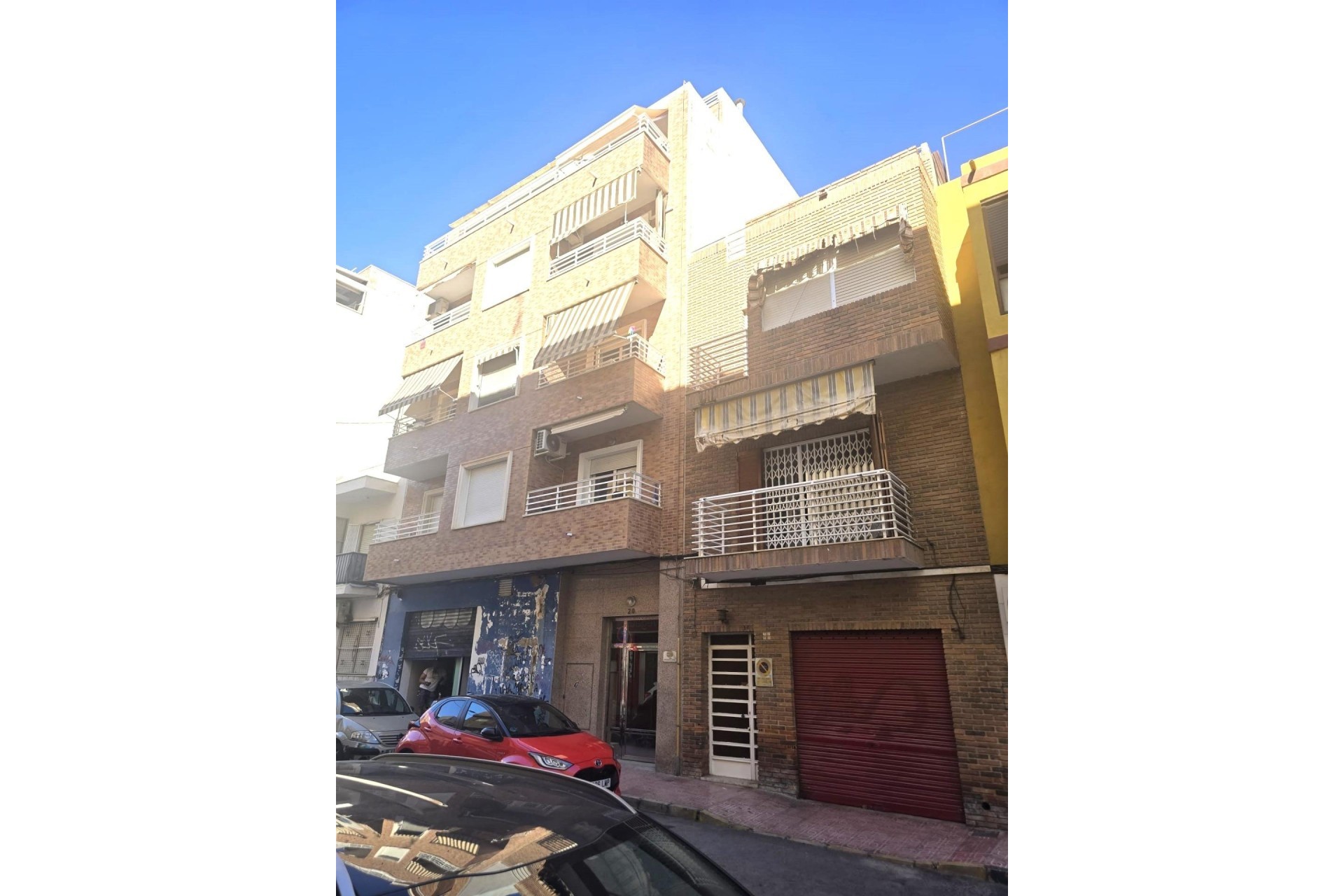 Sprzedaż - Apartament / Mieszkanie -
Torrevieja - Las Piscinas Naturales