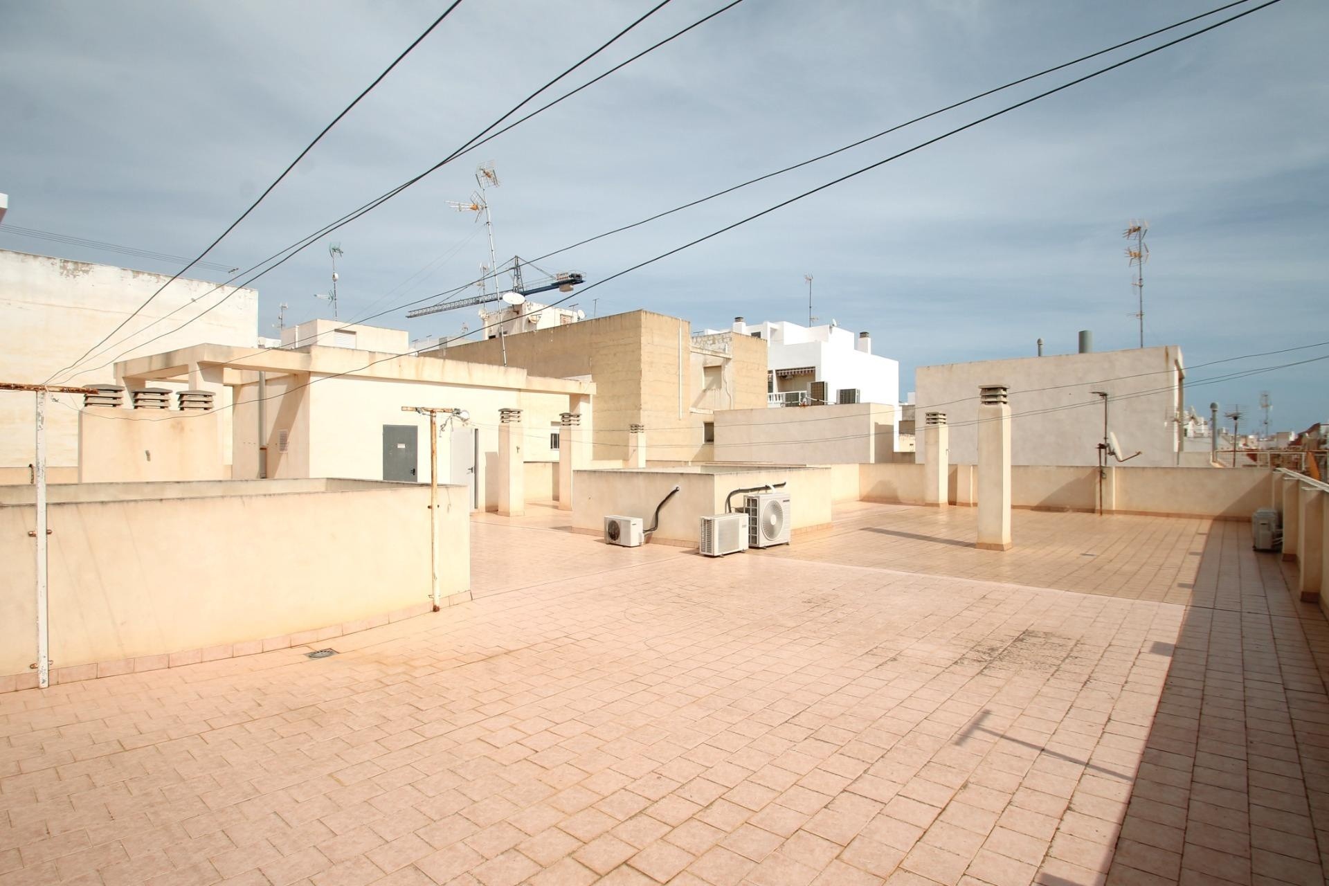 Sprzedaż - Apartament / Mieszkanie -
Torrevieja - Las Piscinas Naturales