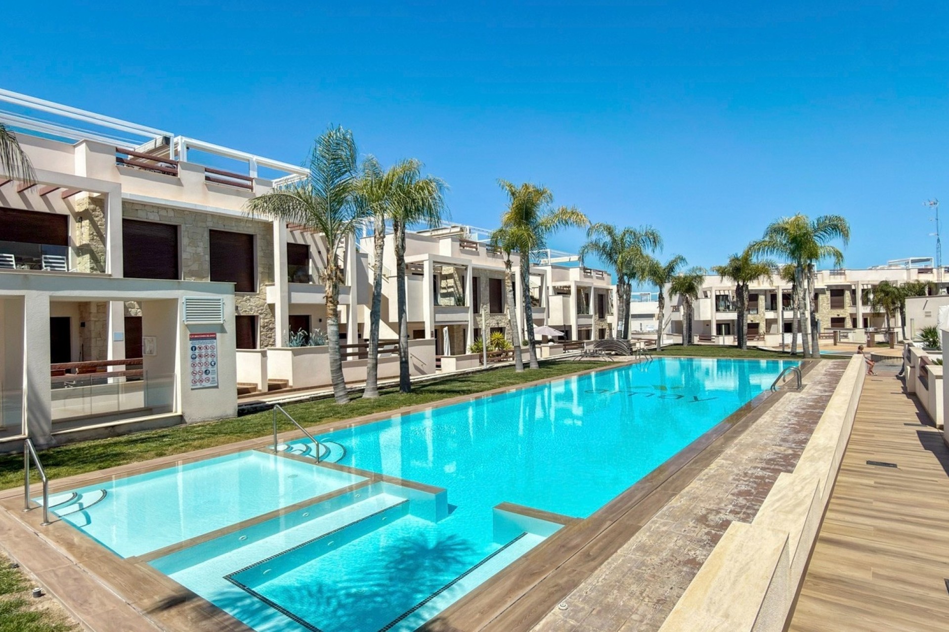 Sprzedaż - Apartament / Mieszkanie -
Torrevieja - Los Balcones - Los Altos del Edén