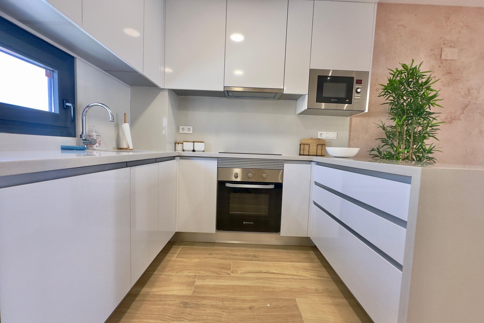 Sprzedaż - Apartament / Mieszkanie -
Torrevieja - Los balcones