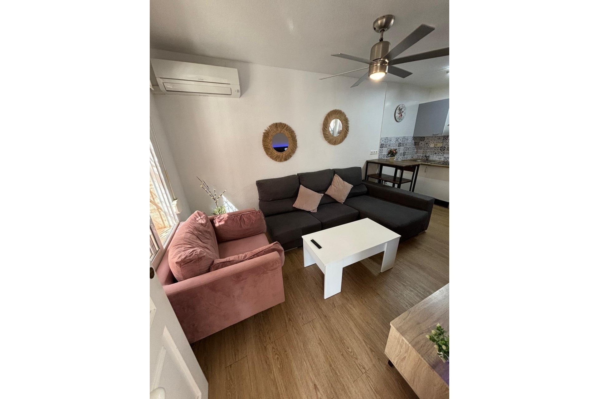 Sprzedaż - Apartament / Mieszkanie -
Torrevieja - Los Balcones