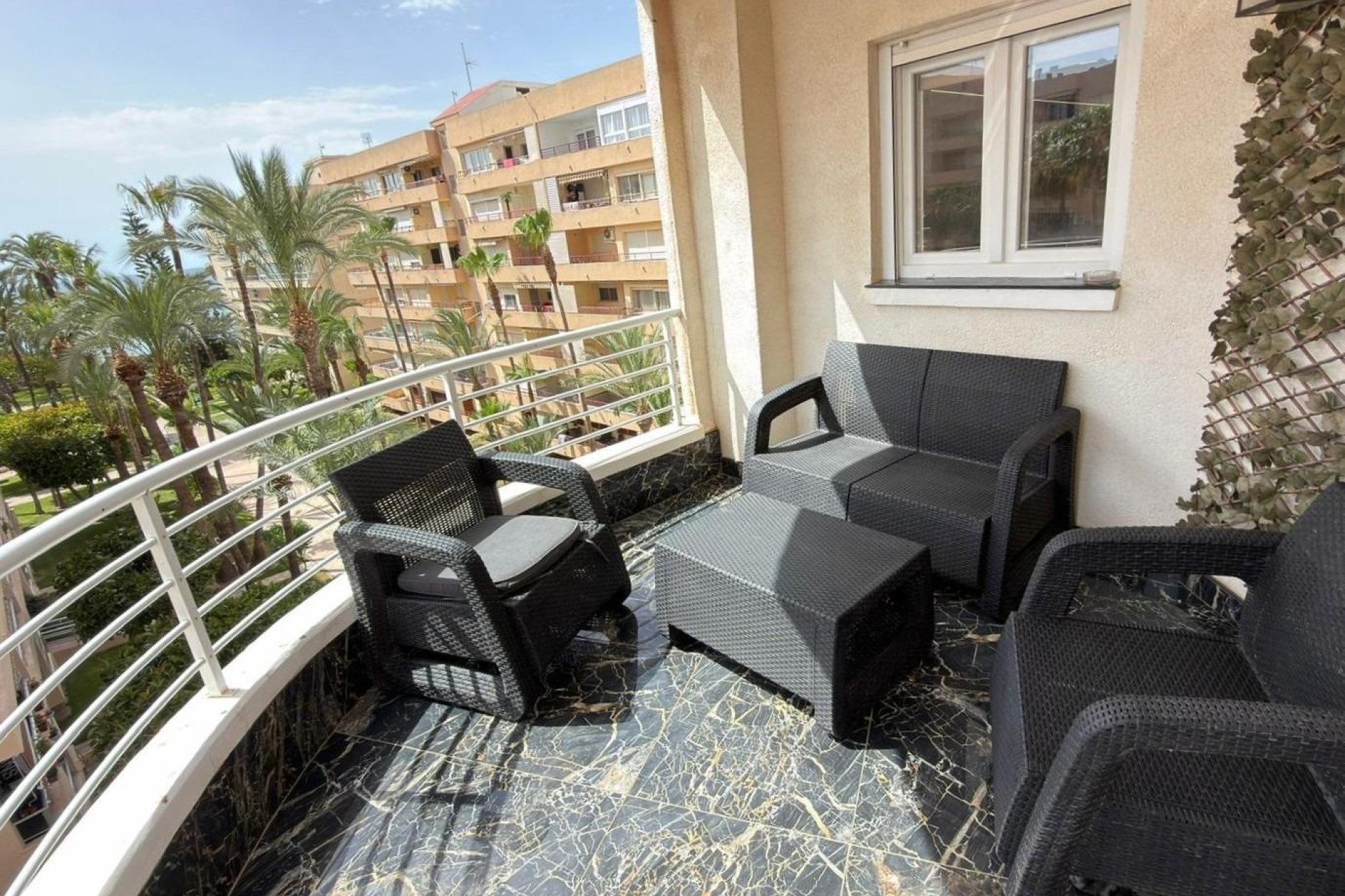 Sprzedaż - Apartament / Mieszkanie -
Torrevieja - Los Frutales