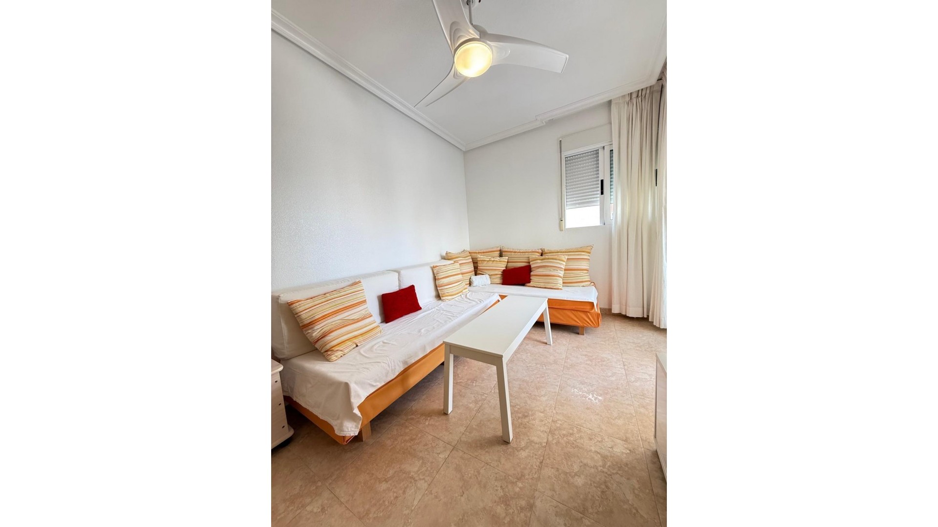 Sprzedaż - Apartament mieszkanie -
Torrevieja - Nueva Torrevieja