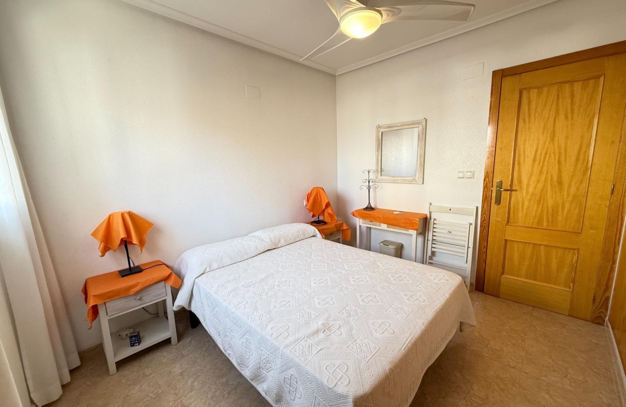 Sprzedaż - Apartament / Mieszkanie -
Torrevieja - Nueva Torrevieja