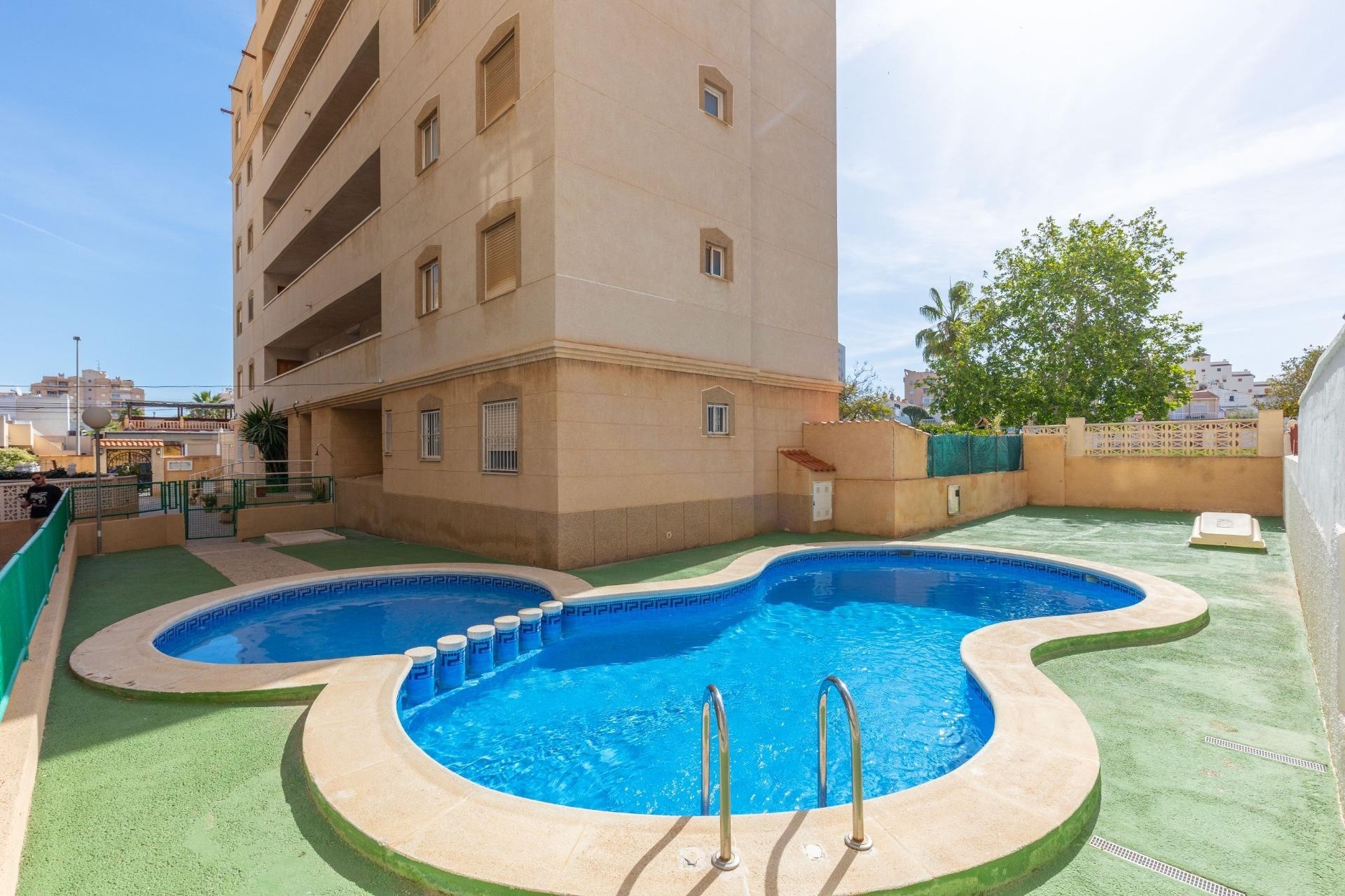 Sprzedaż - Apartament / Mieszkanie -
Torrevieja - Nueva Torrevieja