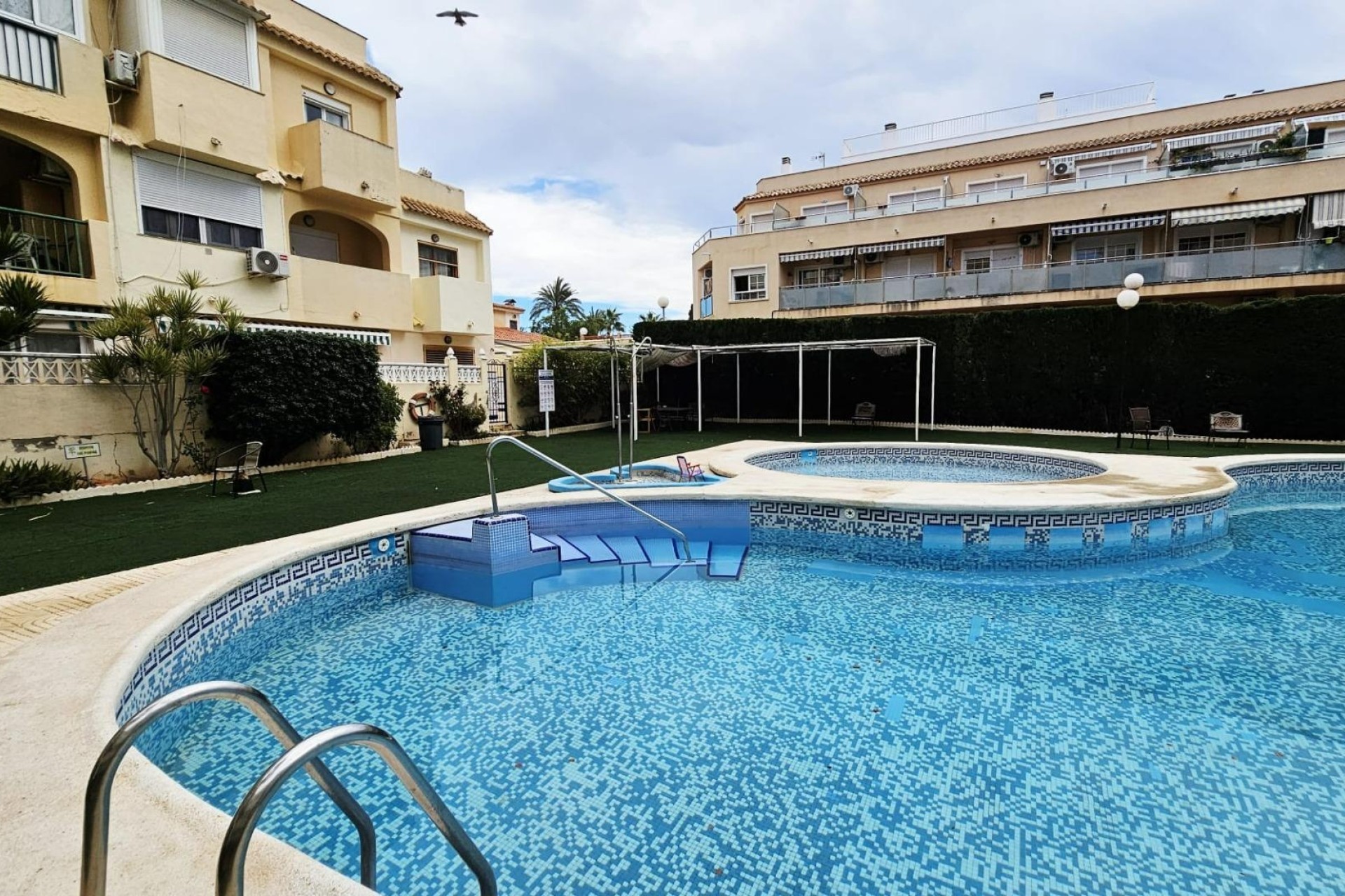 Sprzedaż - Apartament / Mieszkanie -
Torrevieja - Nueva Torrevieja