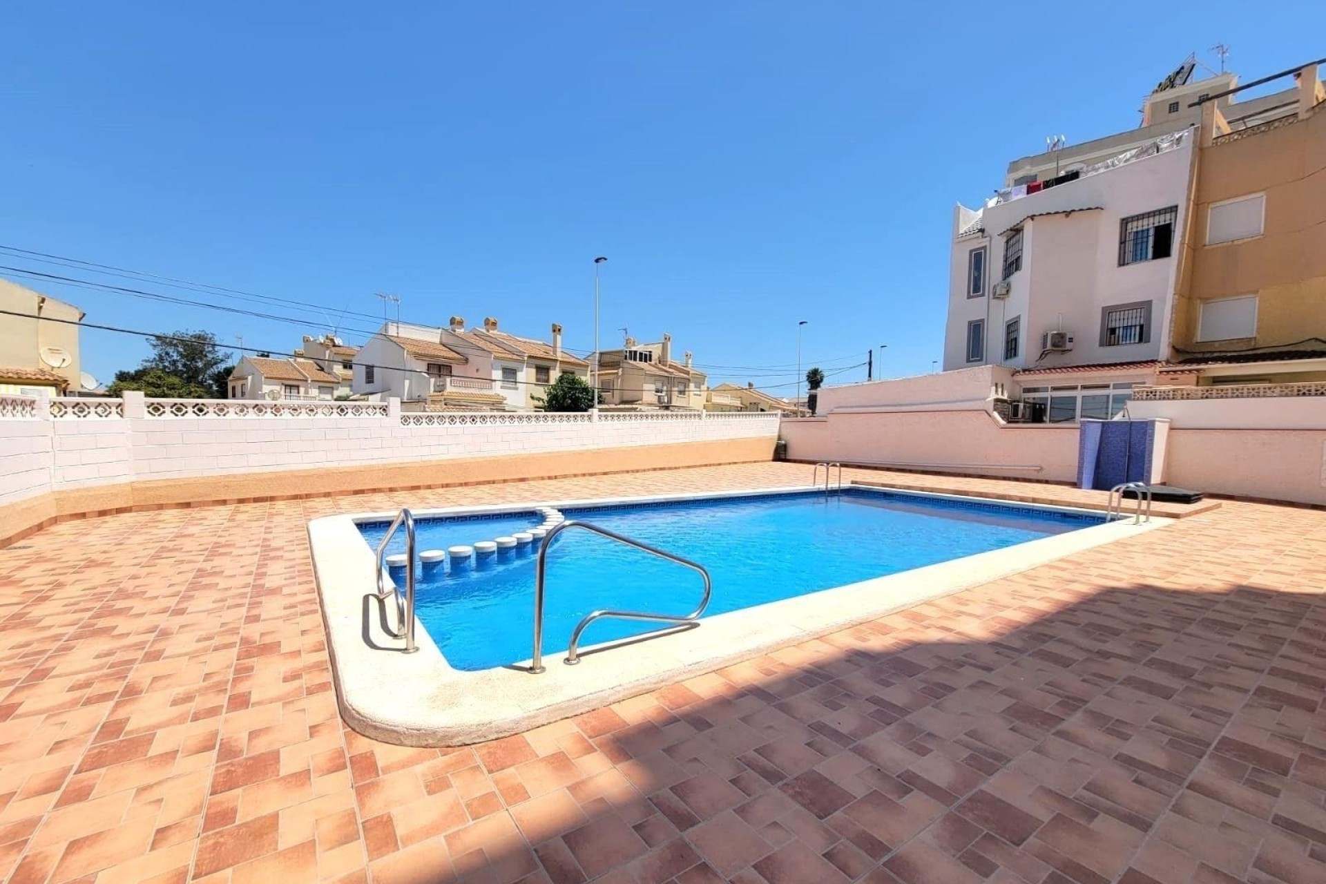 Sprzedaż - Apartament / Mieszkanie -
Torrevieja - Nueva Torrevieja