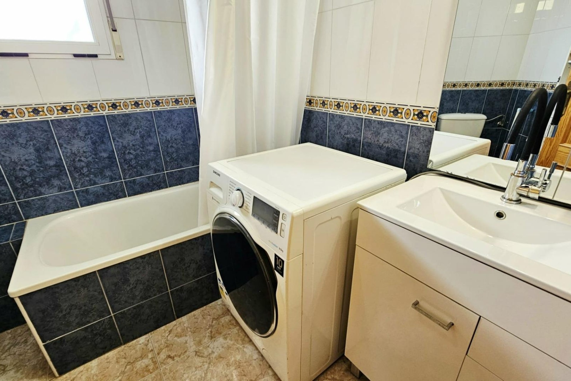 Sprzedaż - Apartament / Mieszkanie -
Torrevieja - Nueva Torrevieja