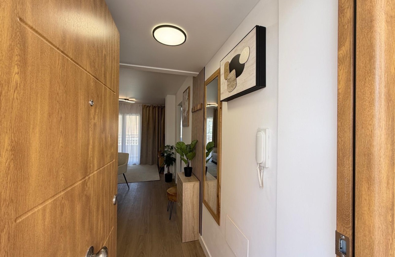 Sprzedaż - Apartament / Mieszkanie -
Torrevieja - Nueva Torrevieja