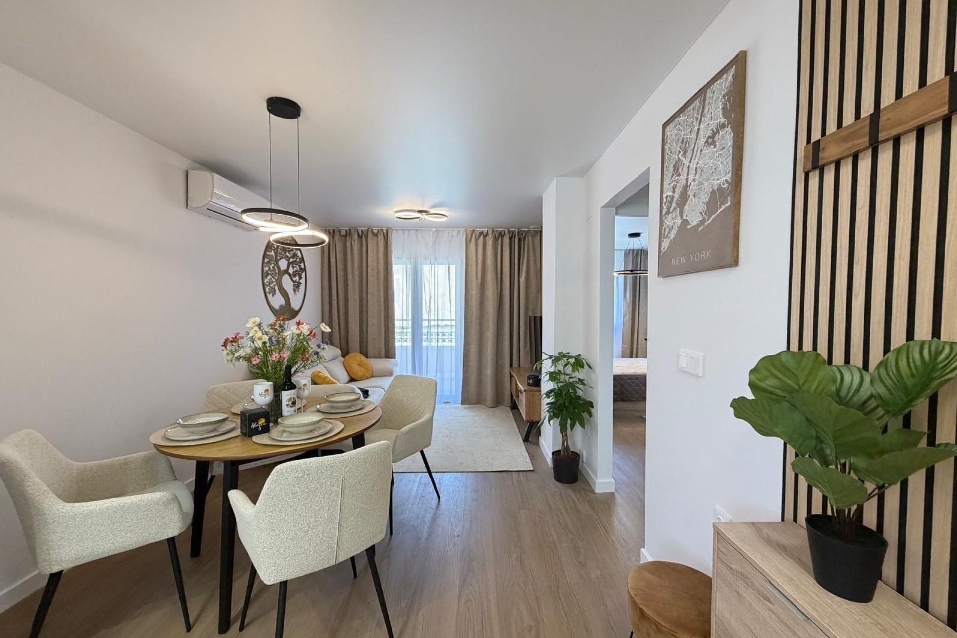 Sprzedaż - Apartament / Mieszkanie -
Torrevieja - Nueva Torrevieja