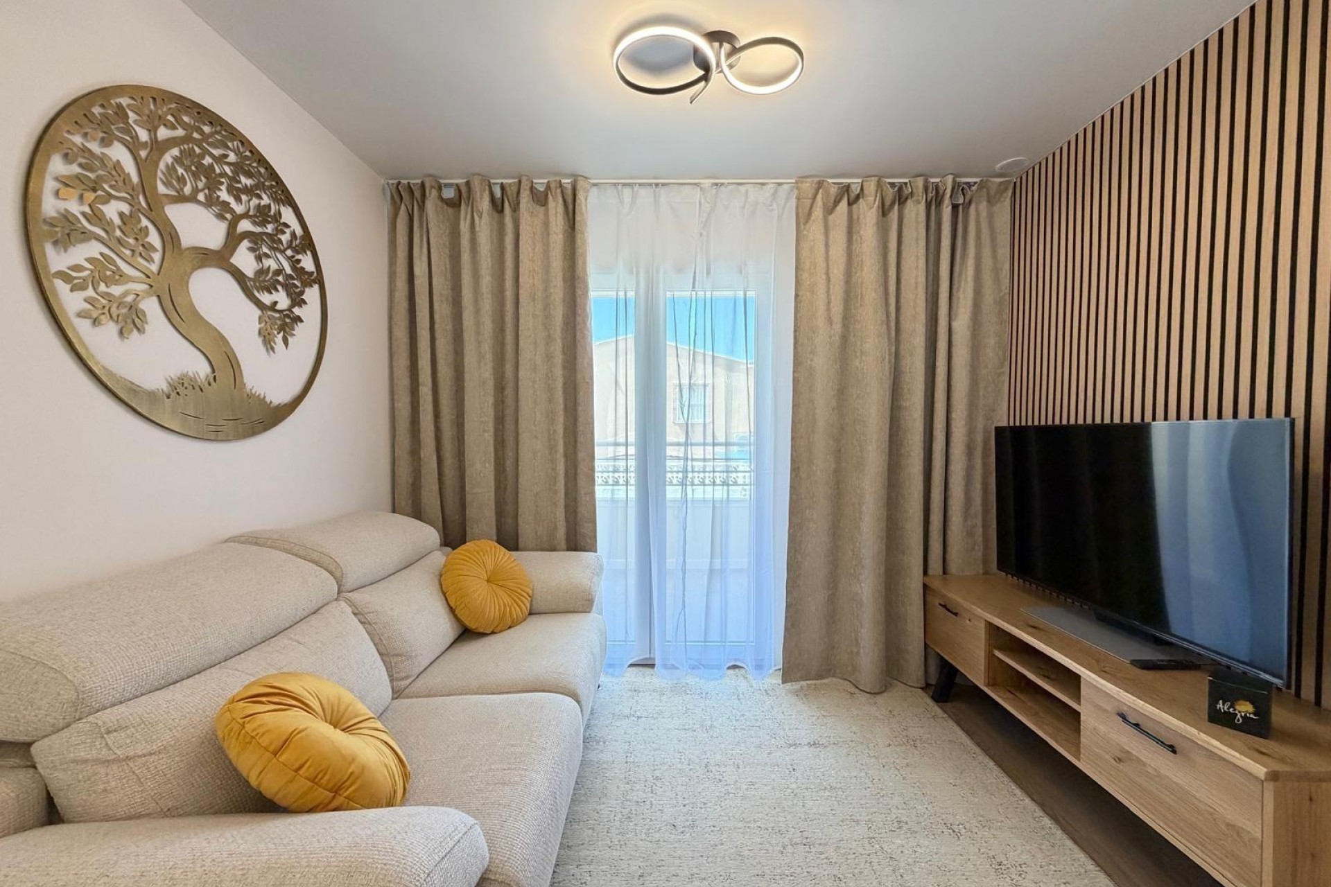 Sprzedaż - Apartament / Mieszkanie -
Torrevieja - Nueva Torrevieja