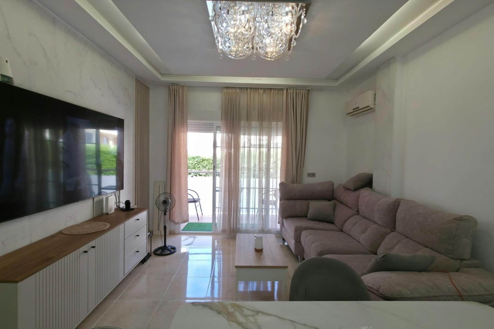 Sprzedaż - Apartament / Mieszkanie -
Torrevieja - Nueva Torrevieja