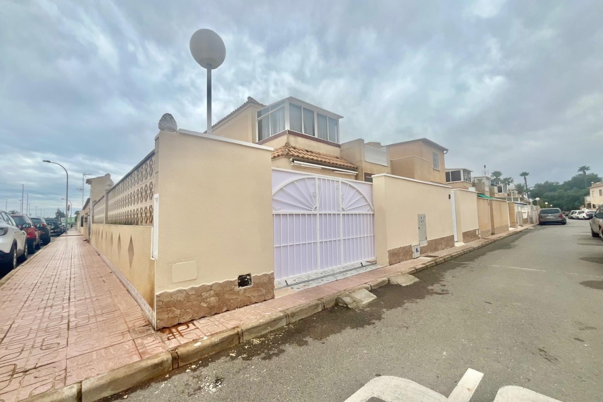 Sprzedaż - Apartament / Mieszkanie -
Torrevieja - Paraje natural