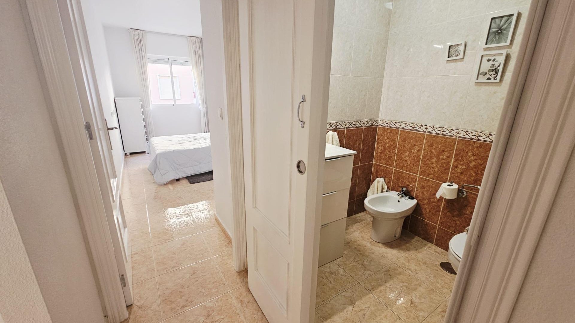 Sprzedaż - Apartament mieszkanie -
Torrevieja - Parque de las Naciones