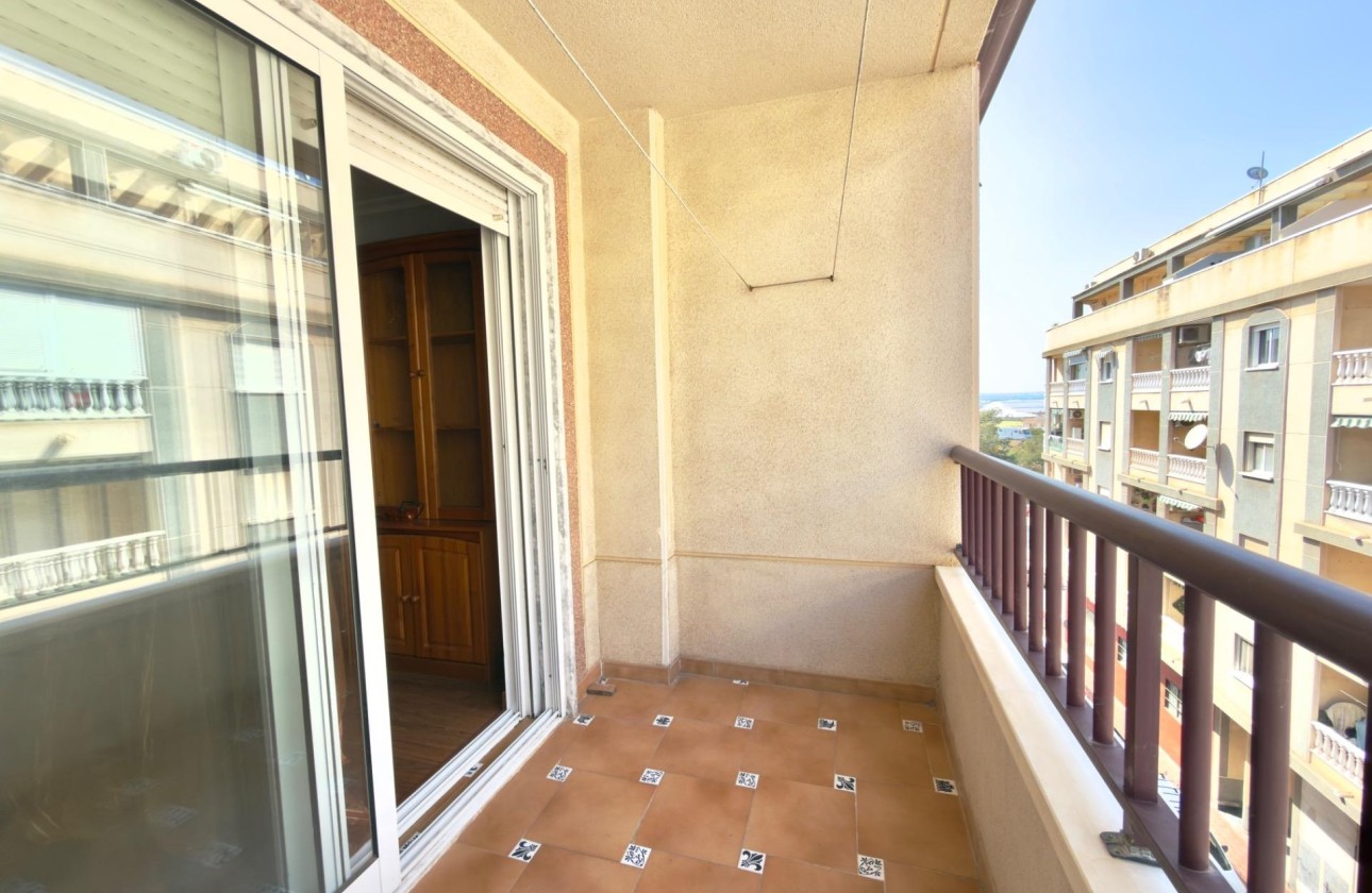 Sprzedaż - Apartament / Mieszkanie -
Torrevieja - Parque de las Naciones