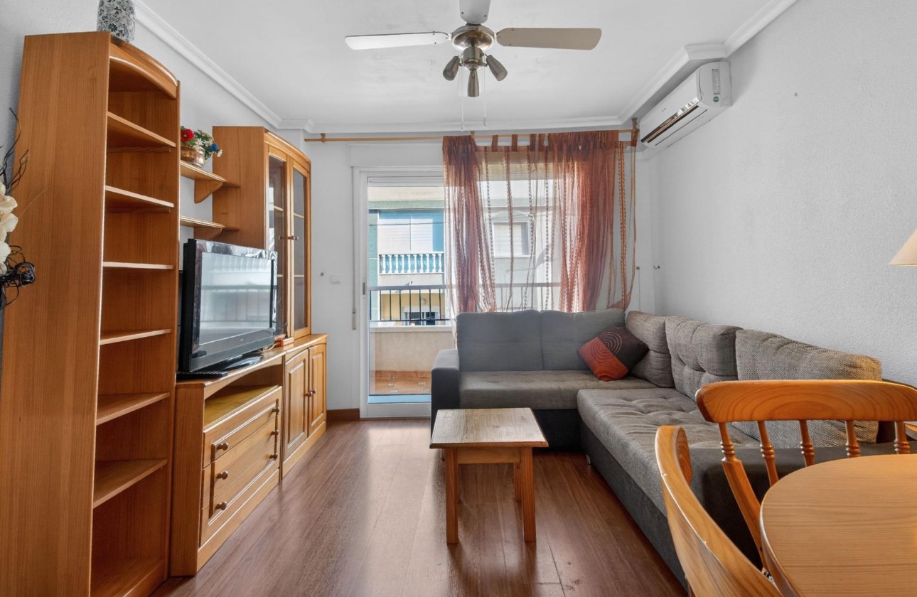 Sprzedaż - Apartament / Mieszkanie -
Torrevieja - Parque de las Naciones