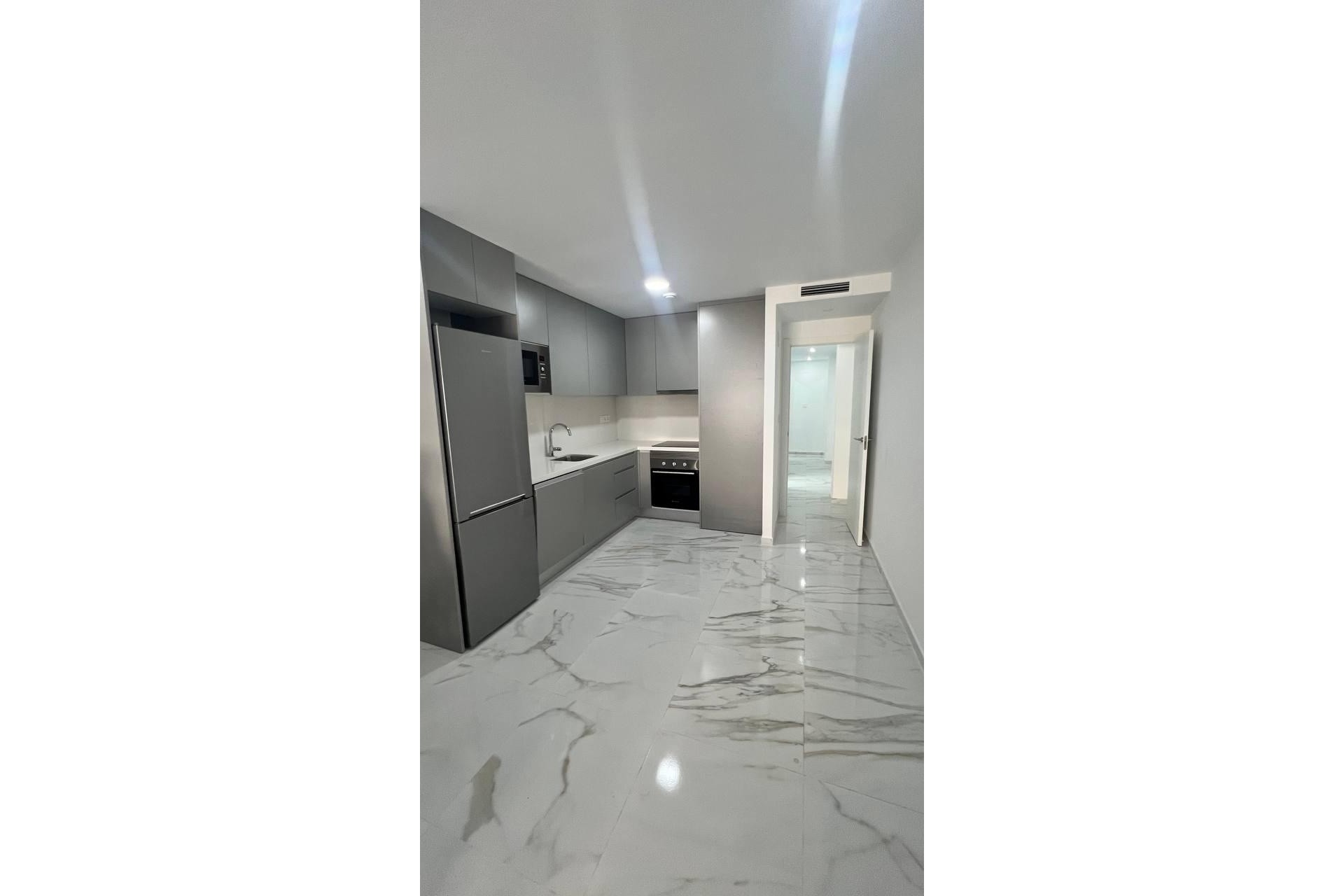Sprzedaż - Apartament / Mieszkanie -
Torrevieja - Parque de las Naciones