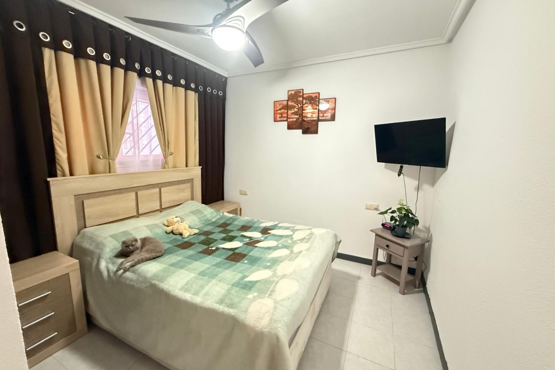 Sprzedaż - Apartament / Mieszkanie -
Torrevieja - Parque de las Naciones