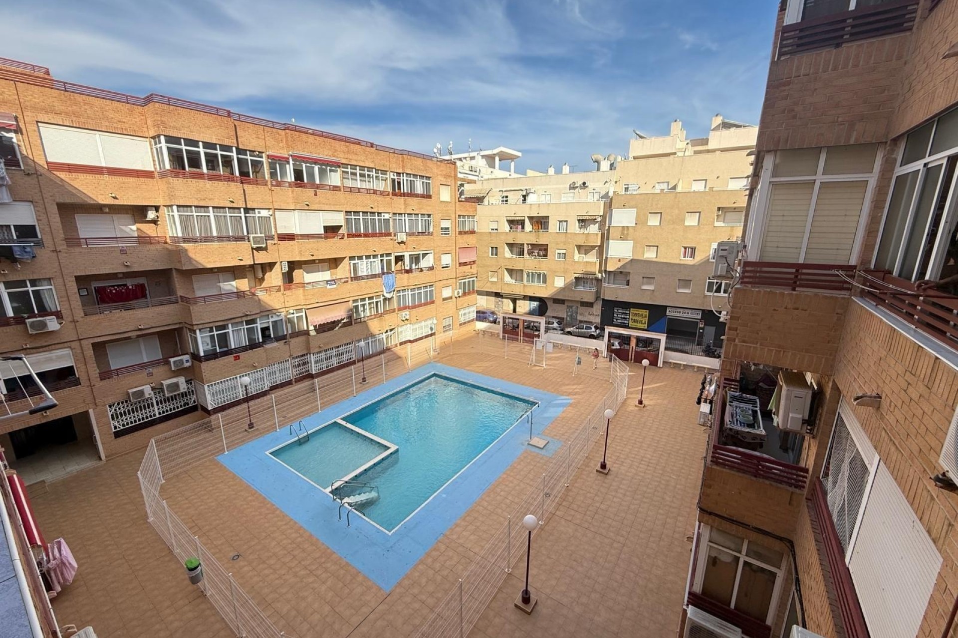 Sprzedaż - Apartament / Mieszkanie -
Torrevieja - Parque de las Naciones