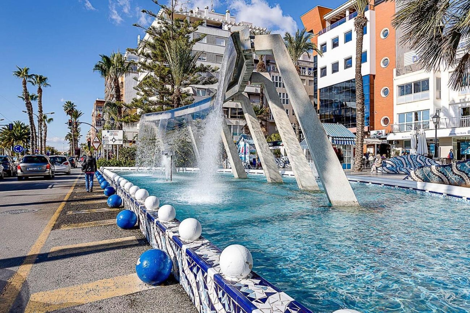 Sprzedaż - Apartament / Mieszkanie -
Torrevieja - Parque de las Naciones