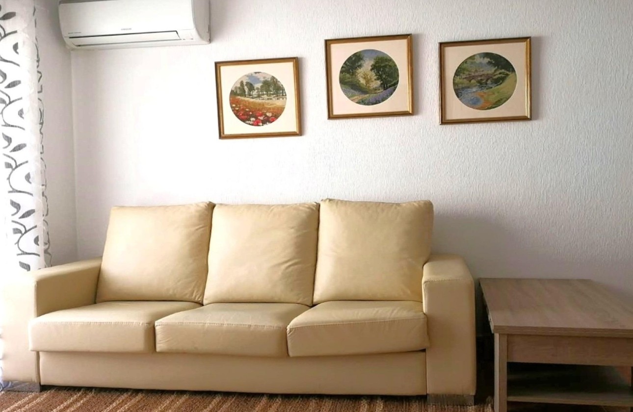 Sprzedaż - Apartament / Mieszkanie -
Torrevieja - Parque de las Naciones