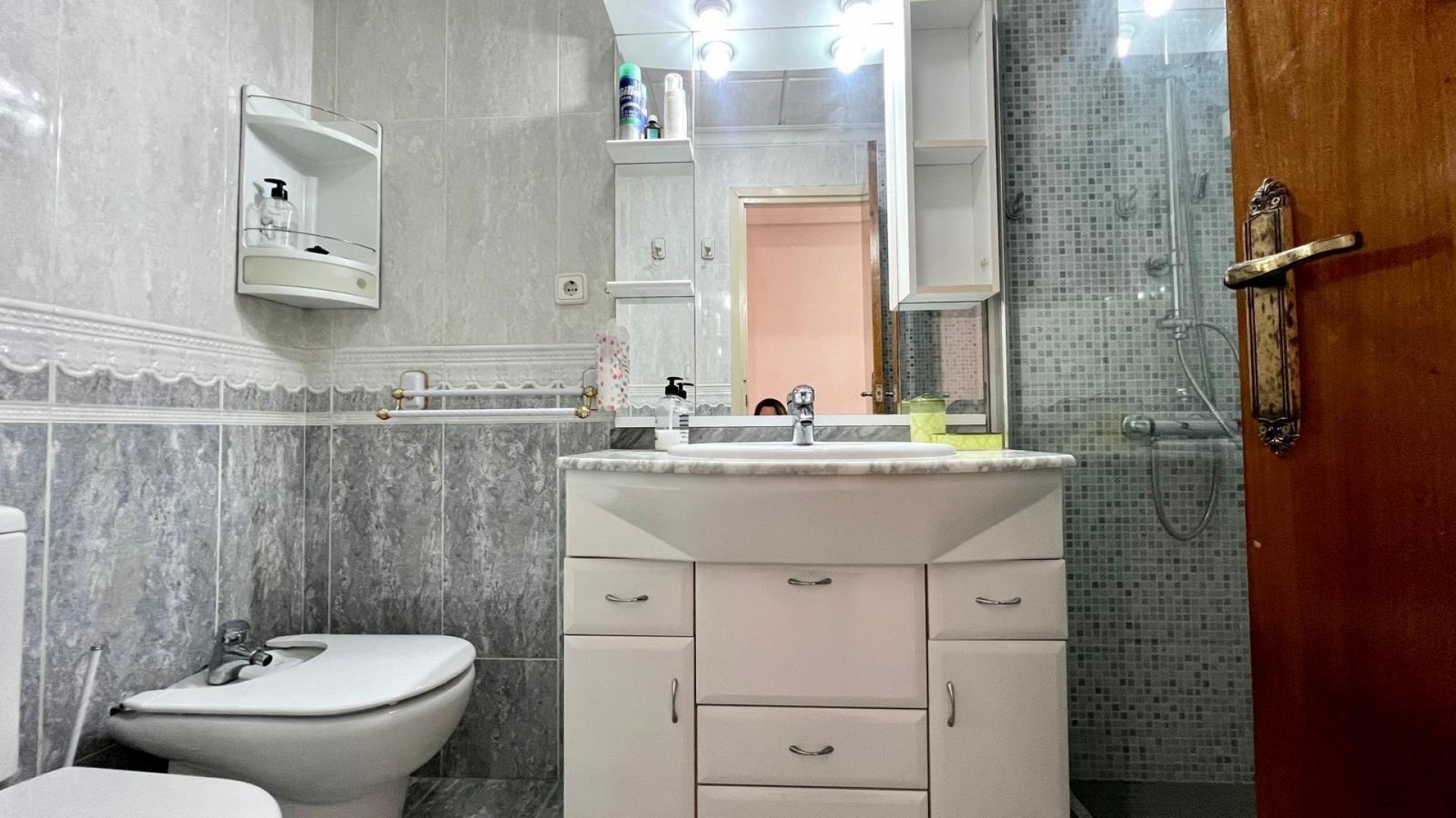 Sprzedaż - Apartament mieszkanie -
Torrevieja - Paseo maritimo