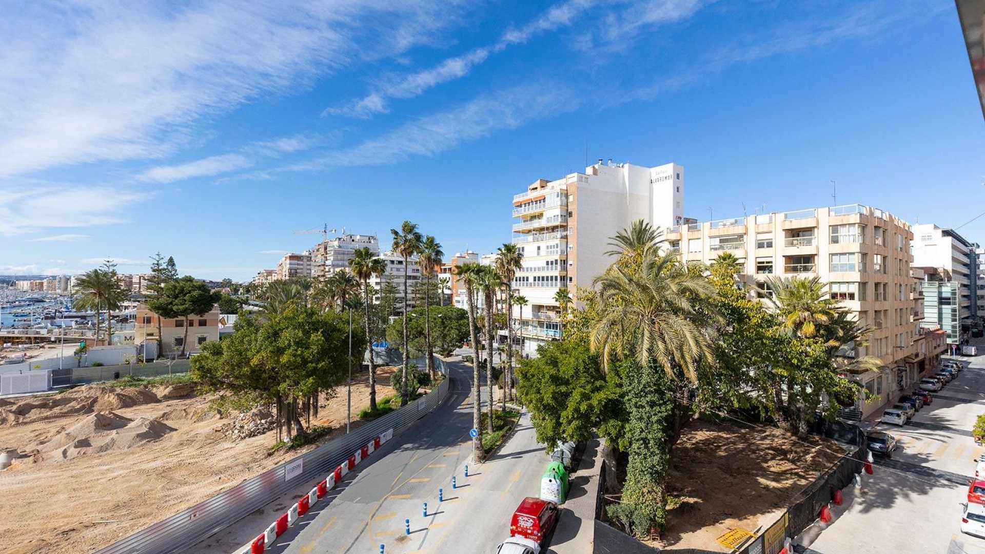Sprzedaż - Apartament mieszkanie -
Torrevieja - Paseo maritimo