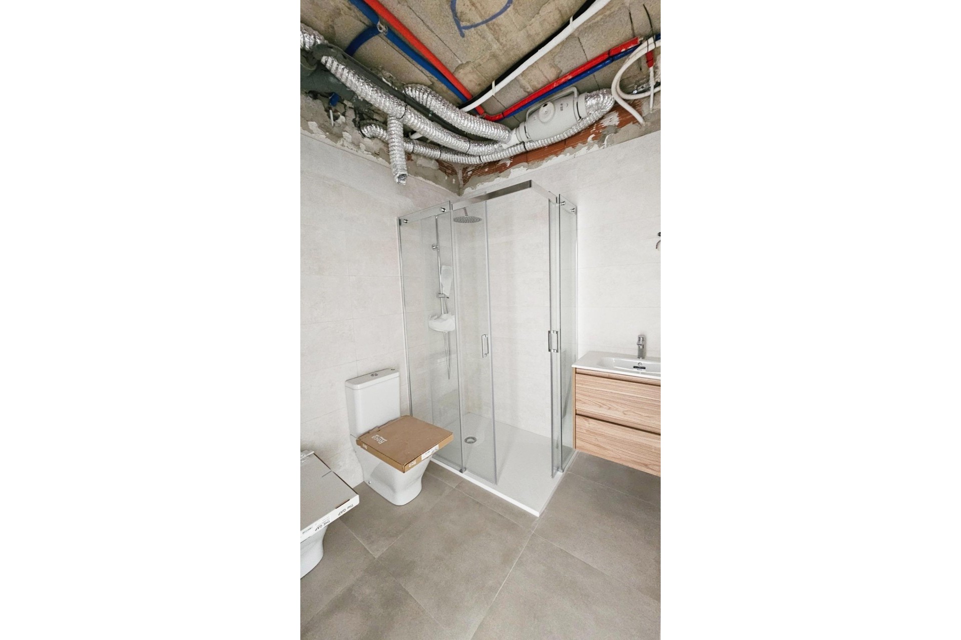 Sprzedaż - Apartament / Mieszkanie -
Torrevieja - Paseo maritimo