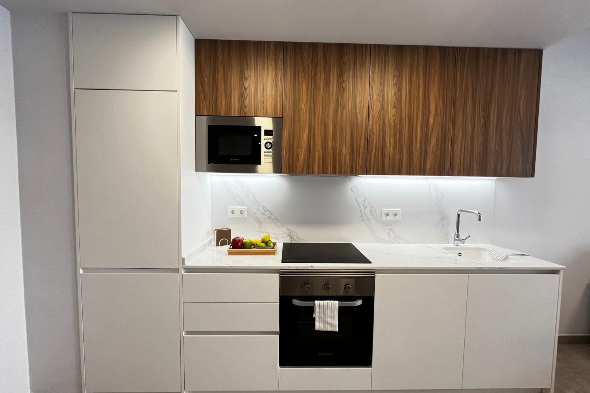 Sprzedaż - Apartament / Mieszkanie -
Torrevieja - Playa de El Cura