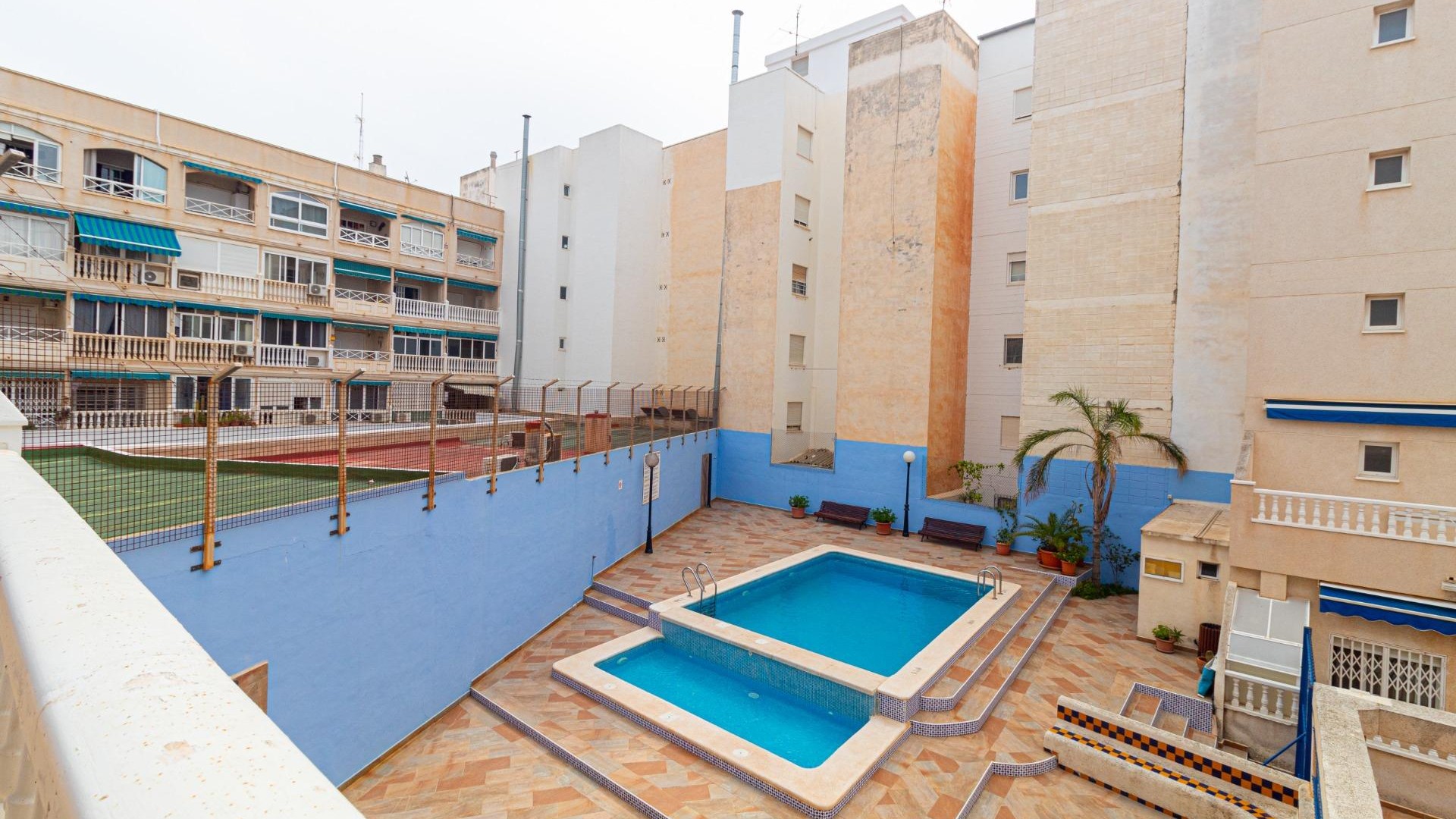 Sprzedaż - Apartament mieszkanie -
Torrevieja - Playa de los locos