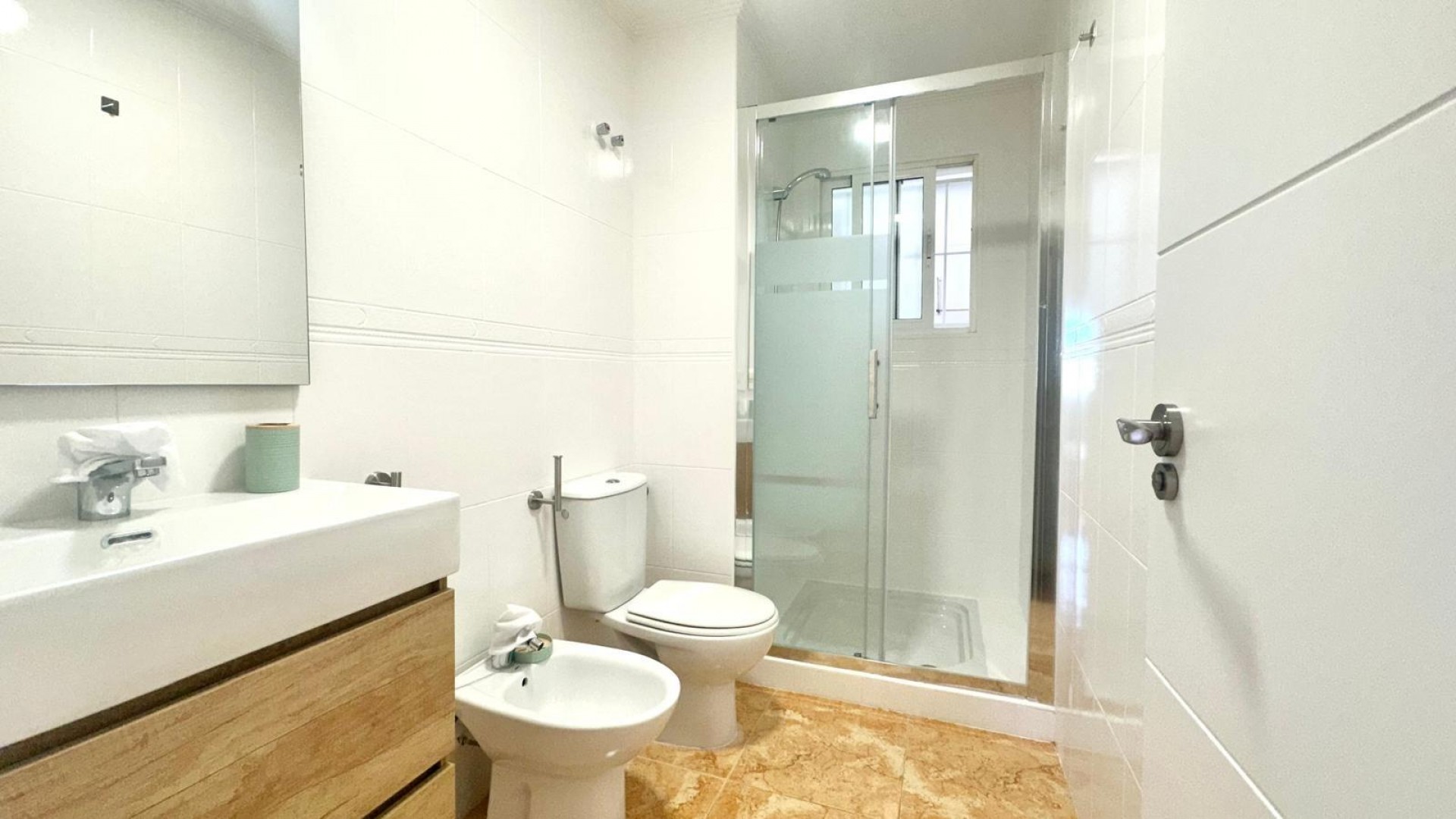 Sprzedaż - Apartament mieszkanie -
Torrevieja - Playa de los locos