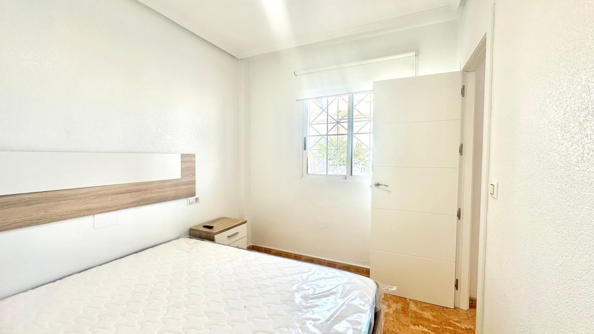 Sprzedaż - Apartament mieszkanie -
Torrevieja - Playa de los locos