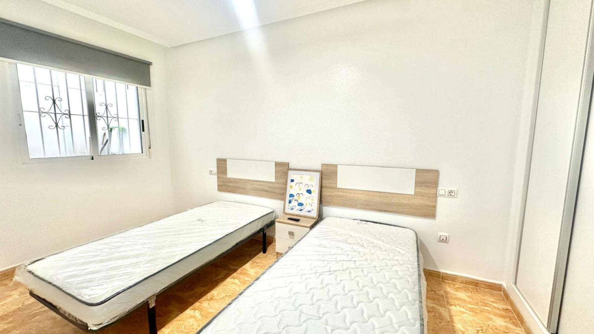 Sprzedaż - Apartament mieszkanie -
Torrevieja - Playa de los locos