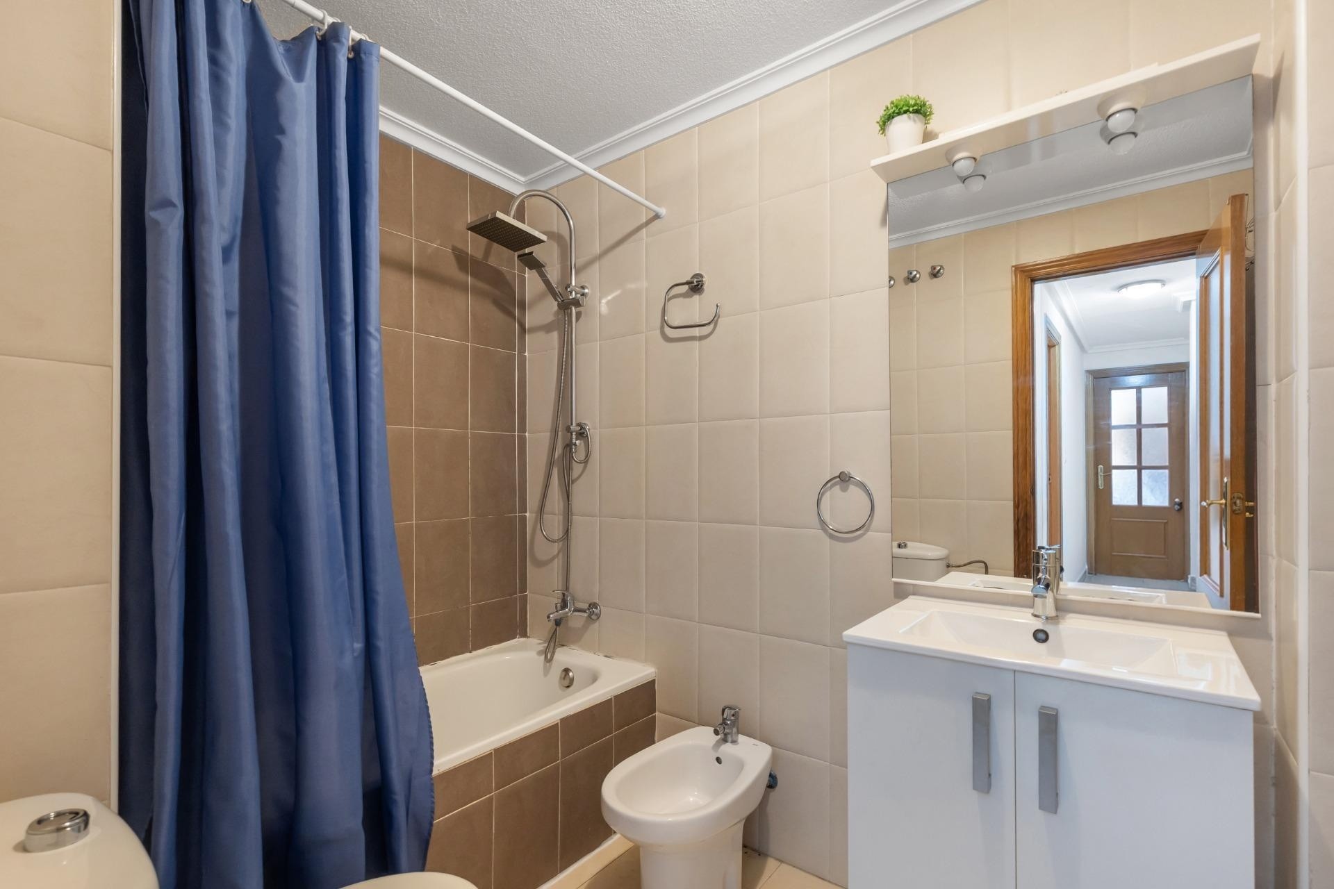 Sprzedaż - Apartament mieszkanie -
Torrevieja - Playa de los Locos