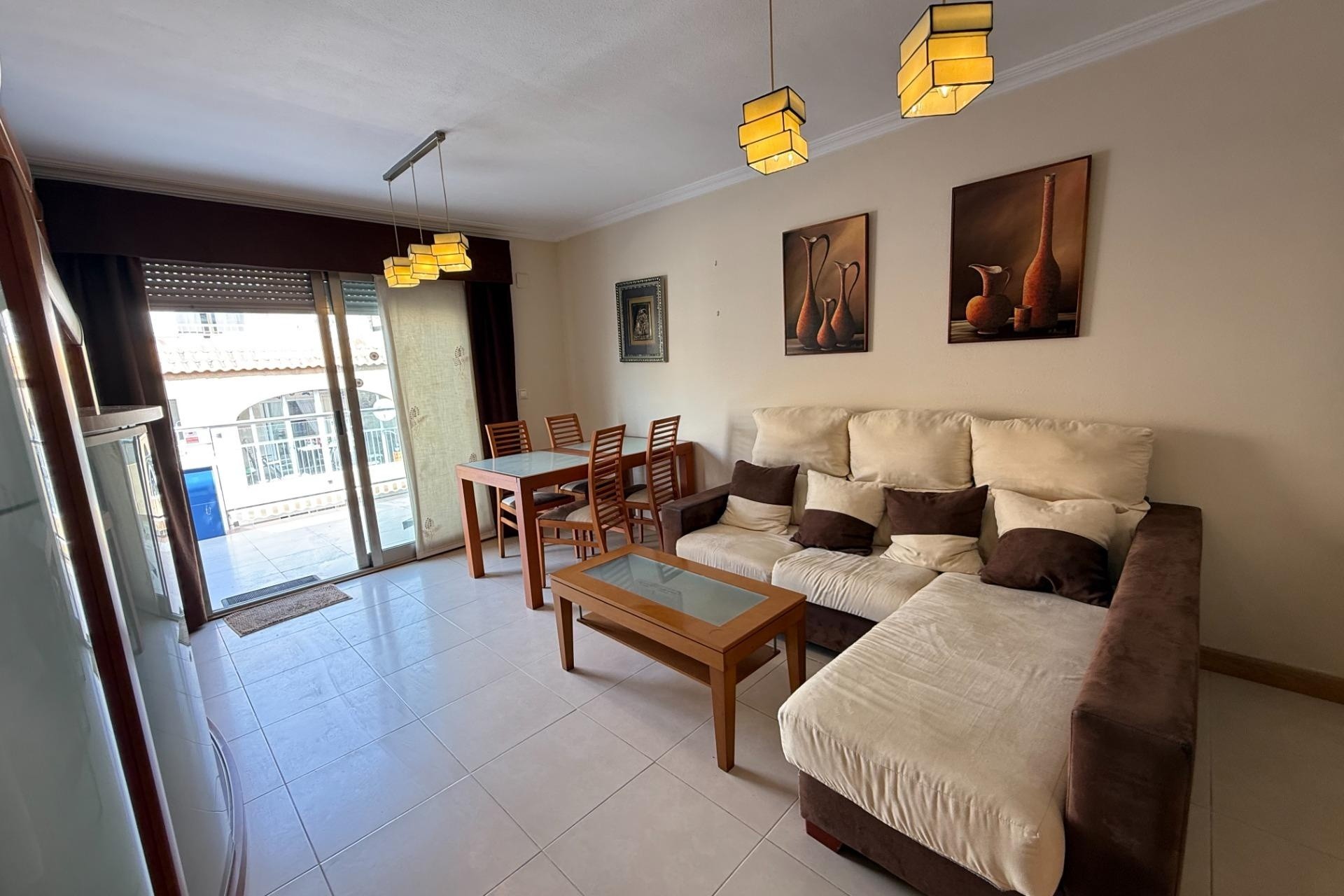 Sprzedaż - Apartament / Mieszkanie -
Torrevieja - Playa de los Locos
