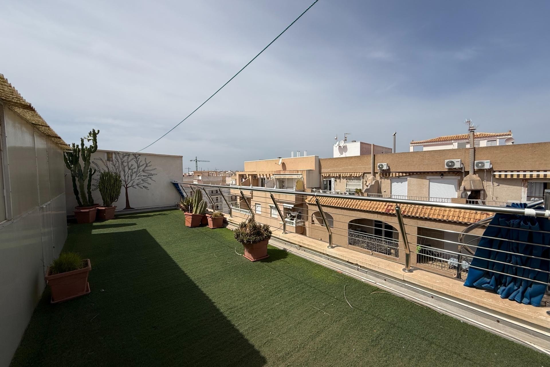 Sprzedaż - Apartament / Mieszkanie -
Torrevieja - Playa de los Locos