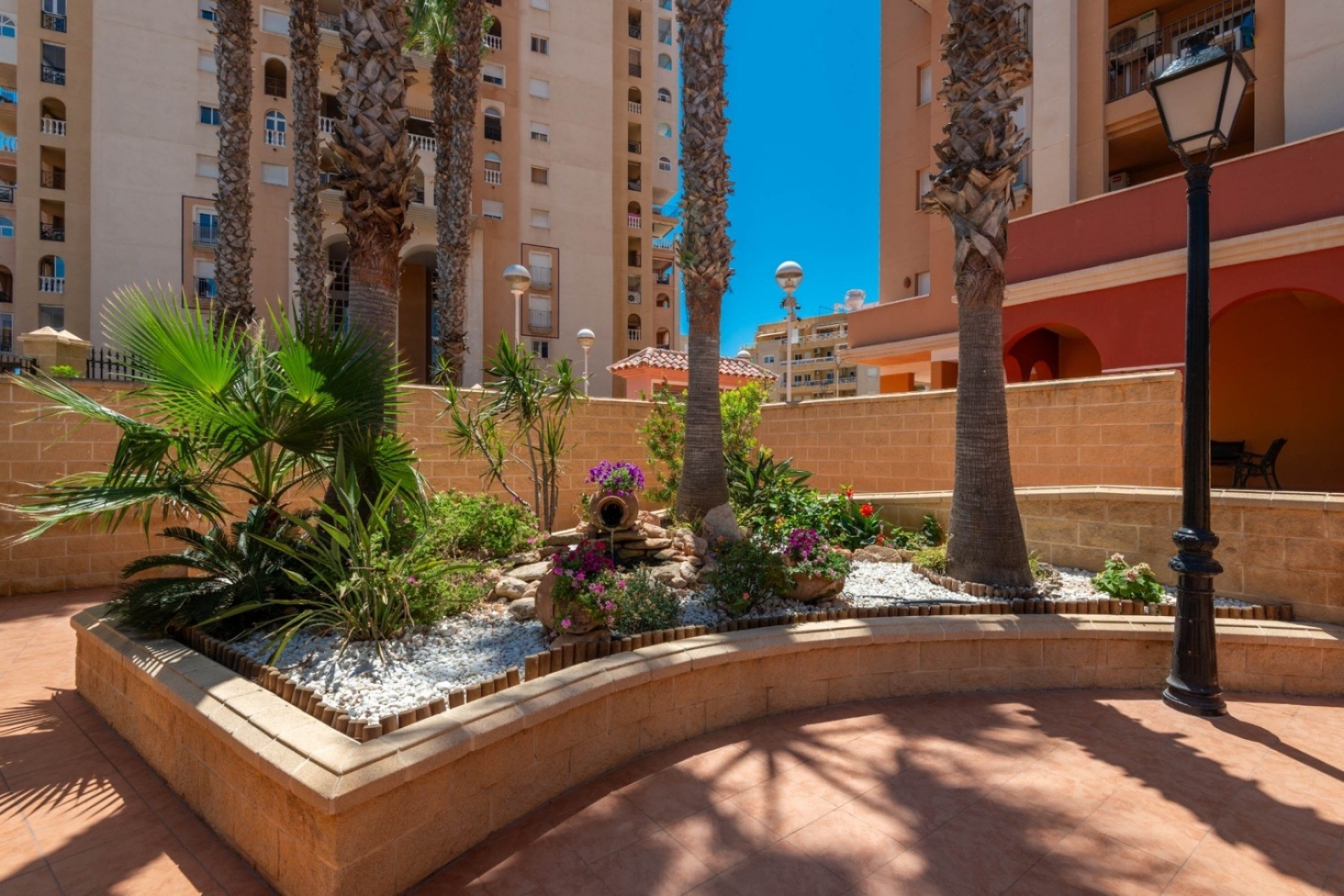 Sprzedaż - Apartament / Mieszkanie -
Torrevieja - Playa de los Locos