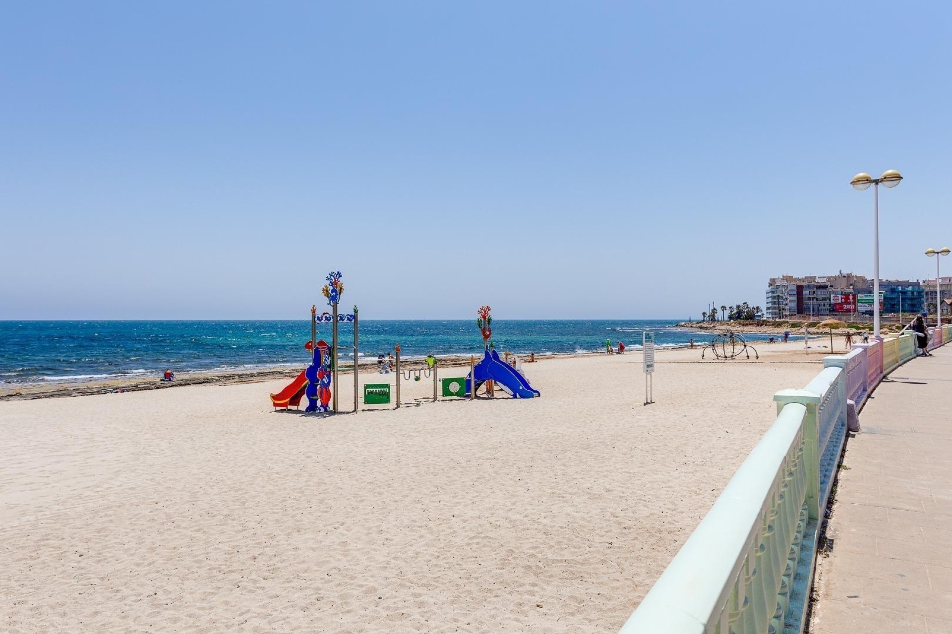 Sprzedaż - Apartament / Mieszkanie -
Torrevieja - Playa de los Locos