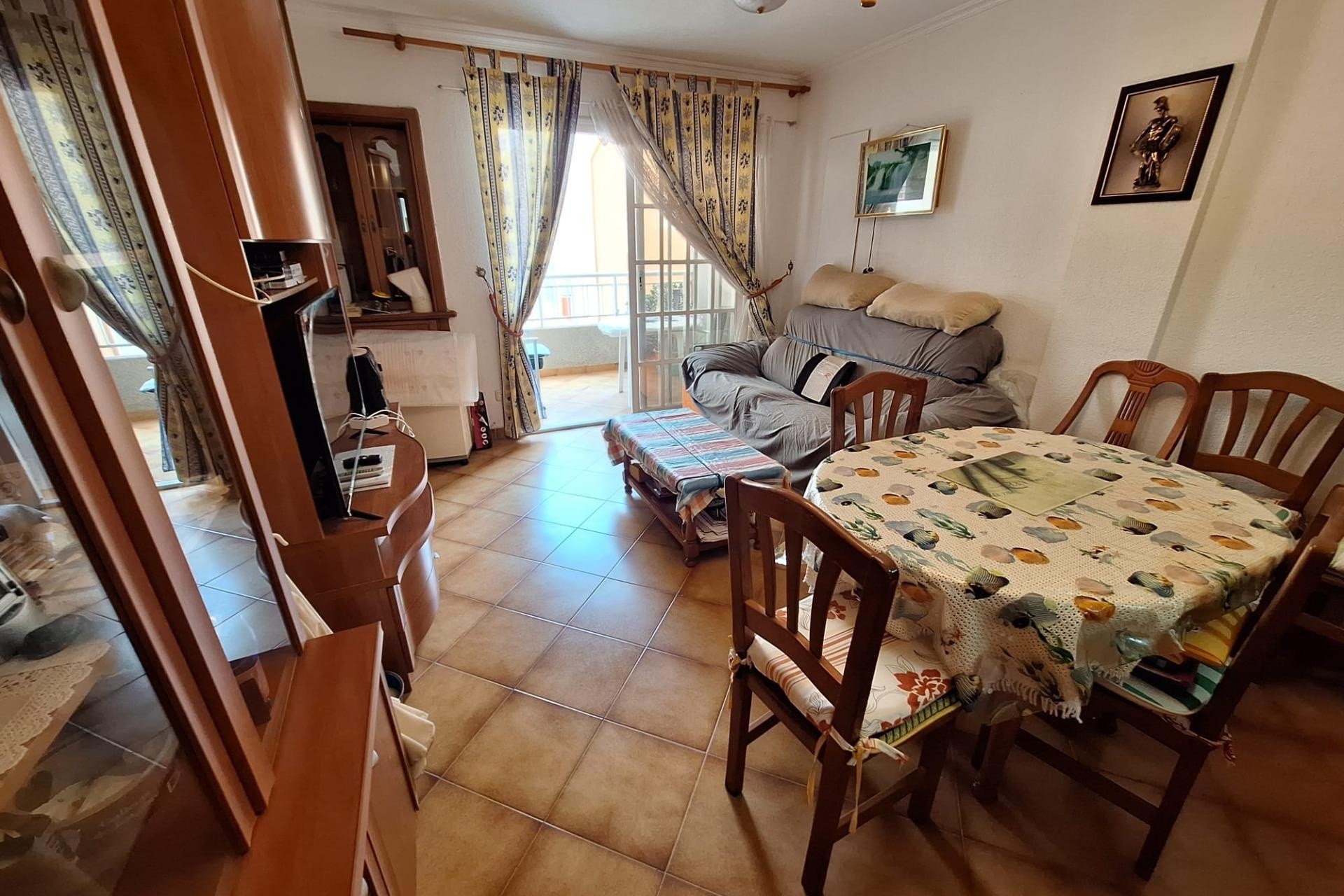 Sprzedaż - Apartament / Mieszkanie -
Torrevieja - Playa de los Locos