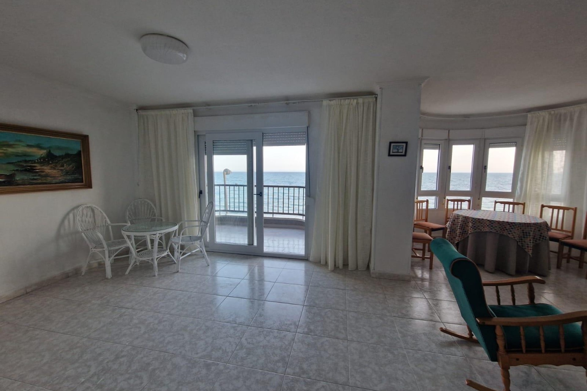 Sprzedaż - Apartament / Mieszkanie -
Torrevieja - Playa de los Locos