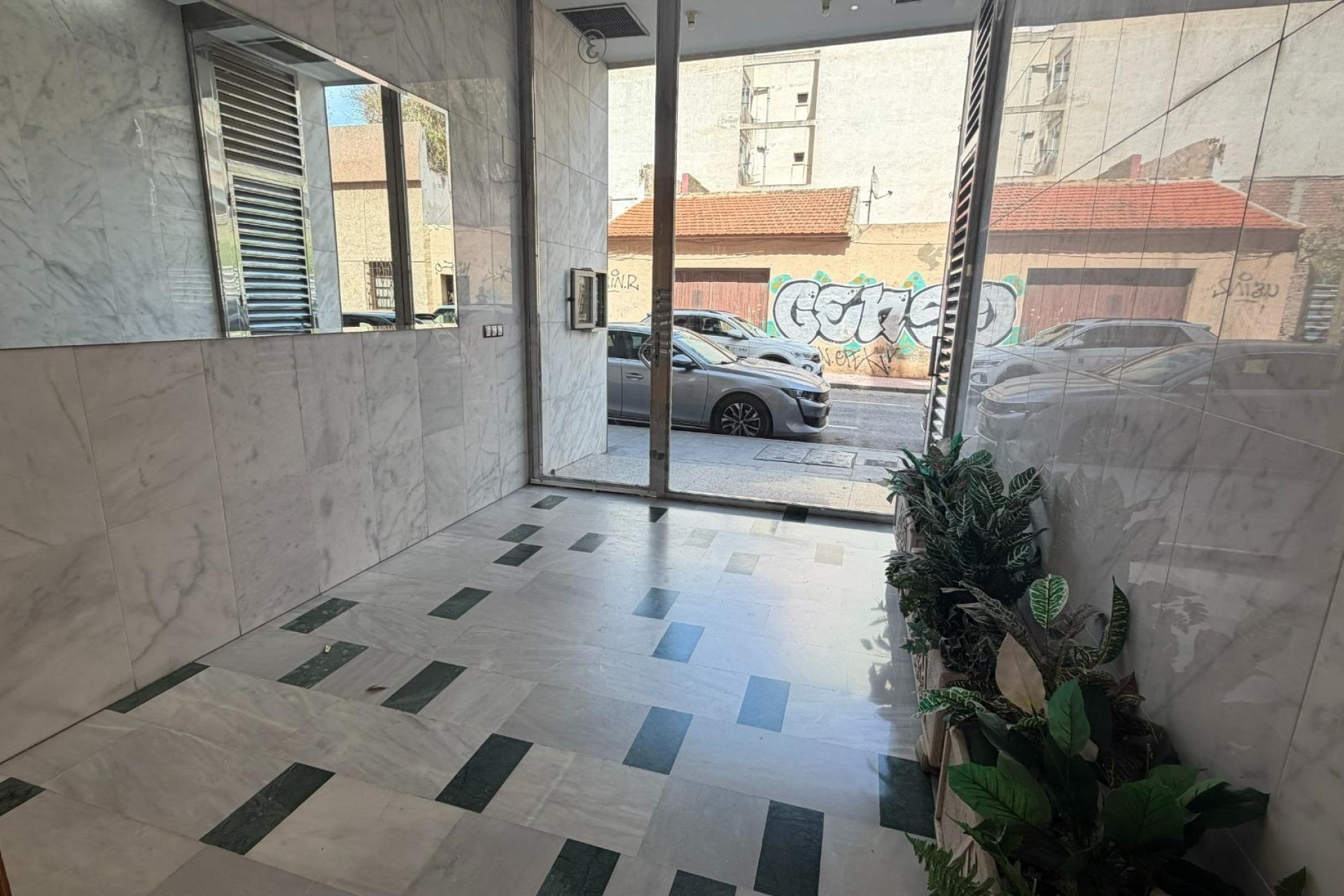 Sprzedaż - Apartament / Mieszkanie -
Torrevieja - Playa de los Locos