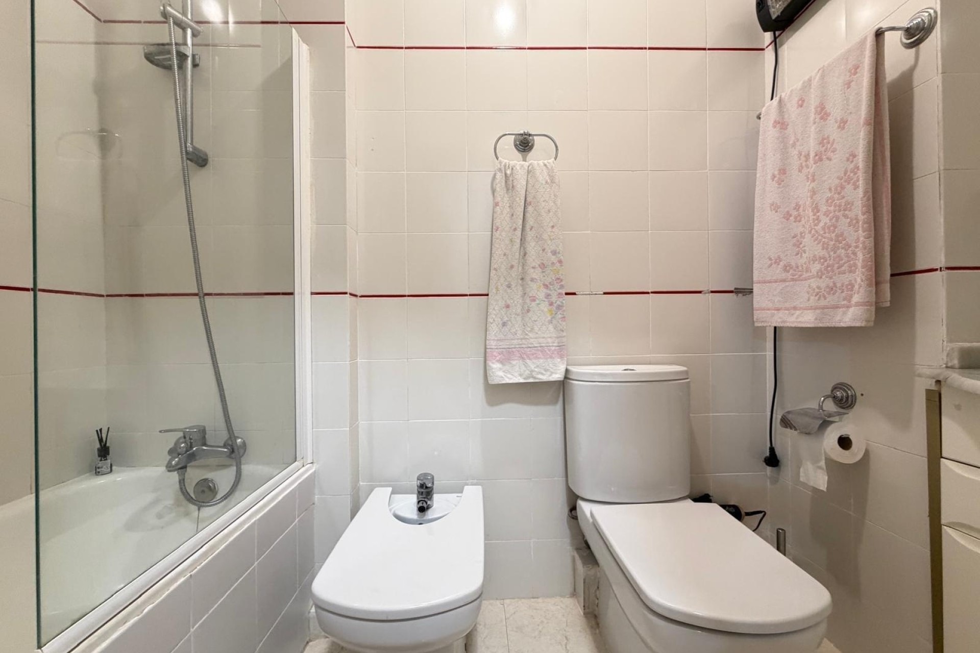 Sprzedaż - Apartament / Mieszkanie -
Torrevieja - Playa de los Locos