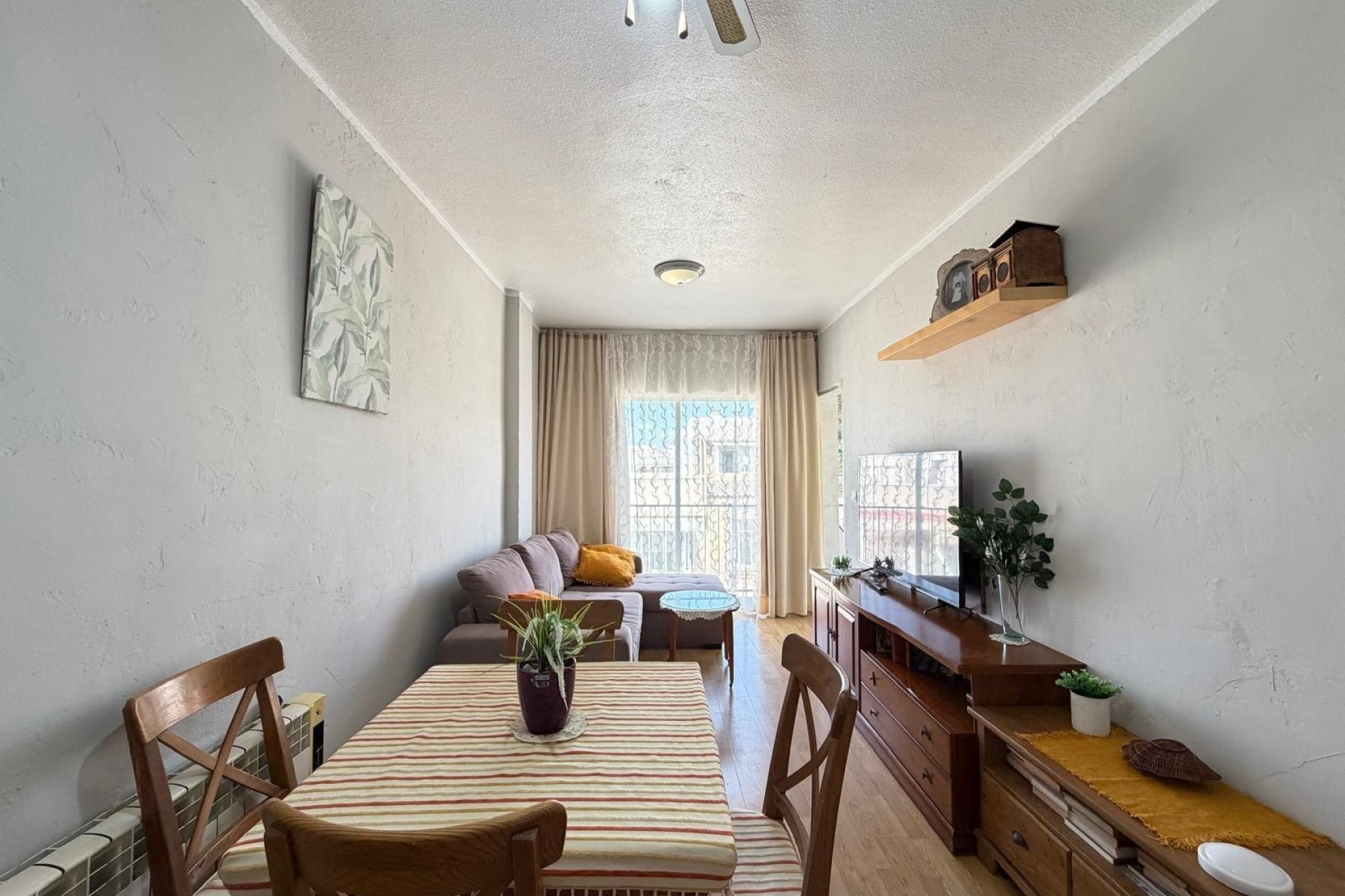 Sprzedaż - Apartament / Mieszkanie -
Torrevieja - Playa de los Locos