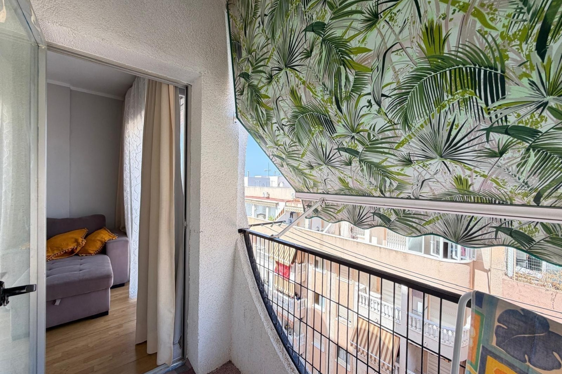 Sprzedaż - Apartament / Mieszkanie -
Torrevieja - Playa de los Locos