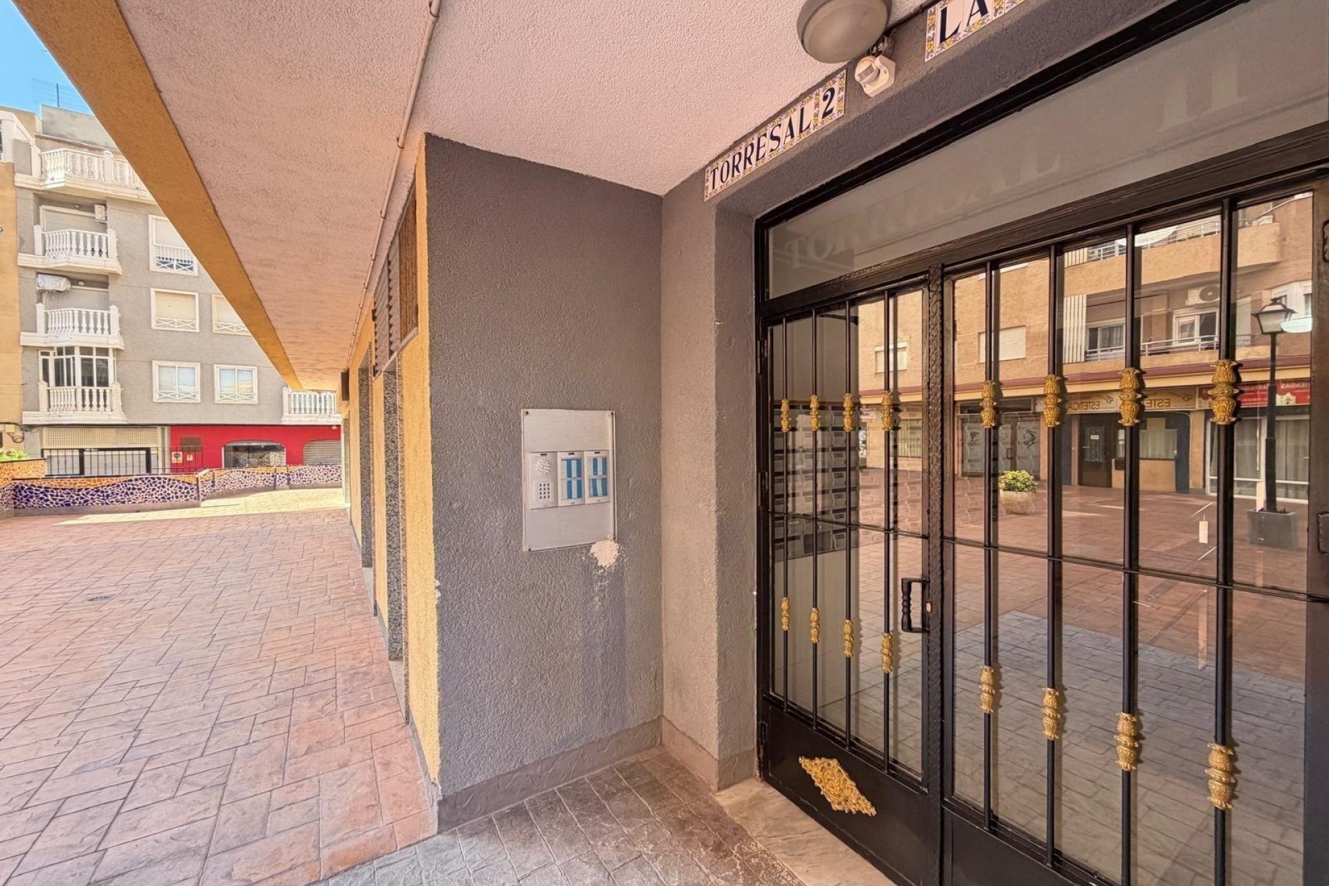 Sprzedaż - Apartament / Mieszkanie -
Torrevieja - Playa de los Locos